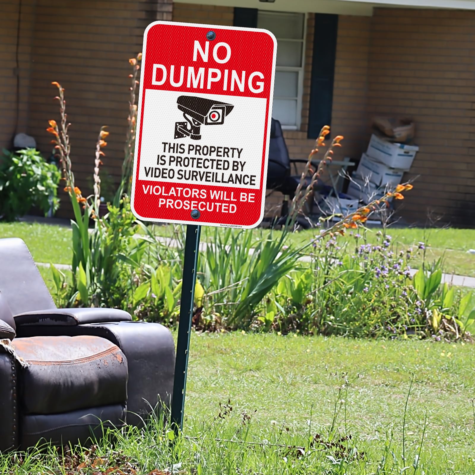 Letrero de no dumping con texto en inglés "No Dumping Property Protected By Video Surveillance", paquete de 2 unidades, 18 x 12 pulgadas, aluminio reflectante de grado ingeniero, resistente a la