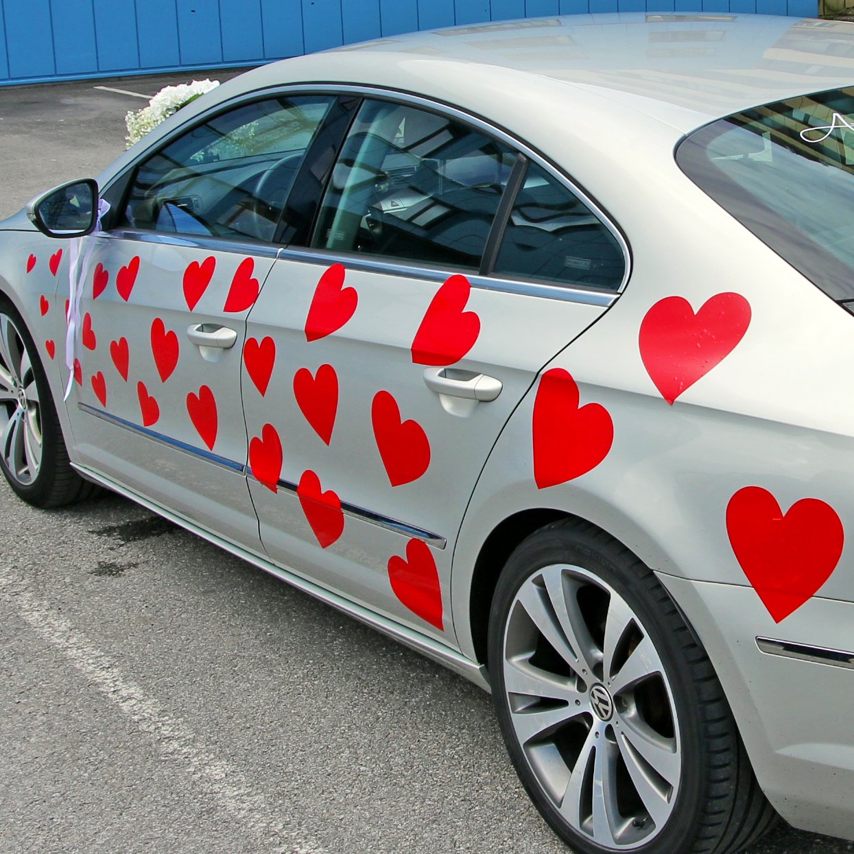 Para el coche de vinilo con diferentes formas y calcomanías para tartas con diseño de corazones de caza 54 piezas/recién casados boda pegatinas/de corazón con tela + incluye figura decorativa y calcomanías para regalo al azar