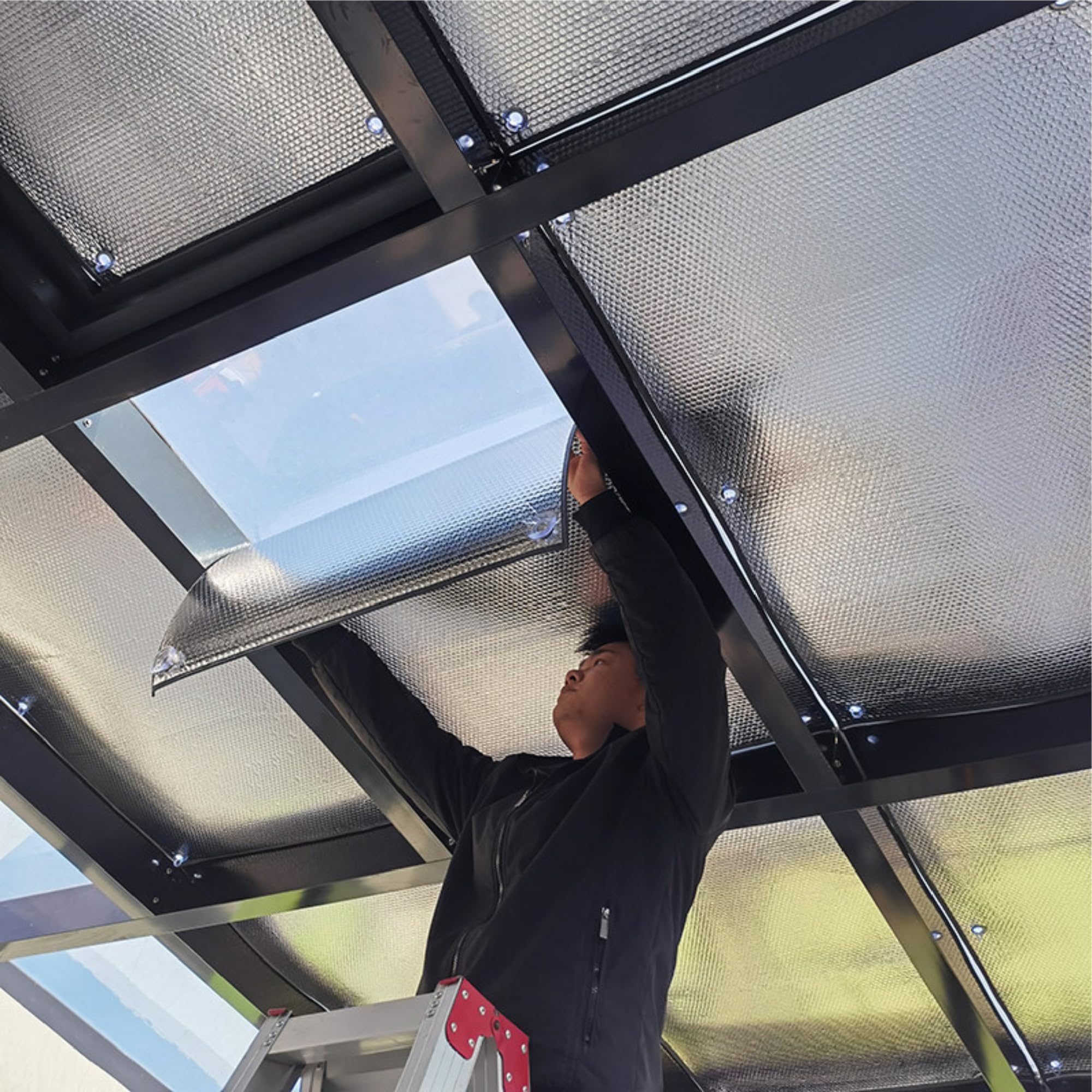 Pannello Isolante Termico Riflettente per Vetri con Ventose | Tenda rimovibile per finestre interne con bordo rinforzato, bordo rinforzato, arrotolabile, facile da riporre