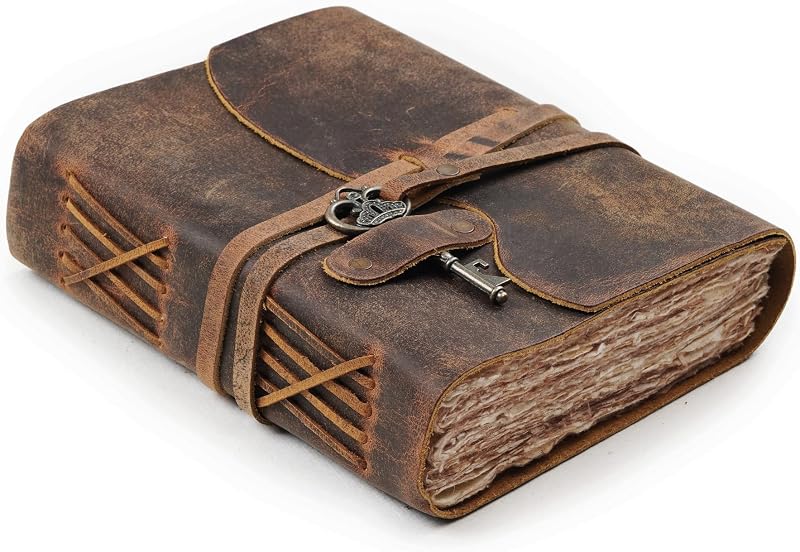 LEATHER VILLAGE Diario de cuero, marrón envejecido 6x4 | Cuero de plena flor, 200 páginas con borde en blanco, cierre de llave de metal; un cuaderno de cuero para escribir todos los días, 6x4