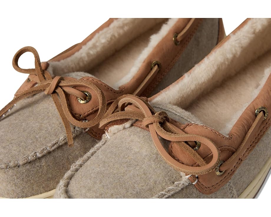 Sperry Angelfish - Right View