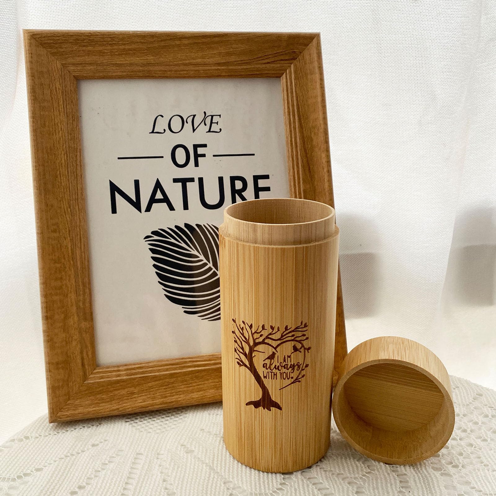 Kleine Bambus Urne Für Haustiere - Mini Ascheurne Mit Lebensbaum Gravur Für Katzen & Hunde
