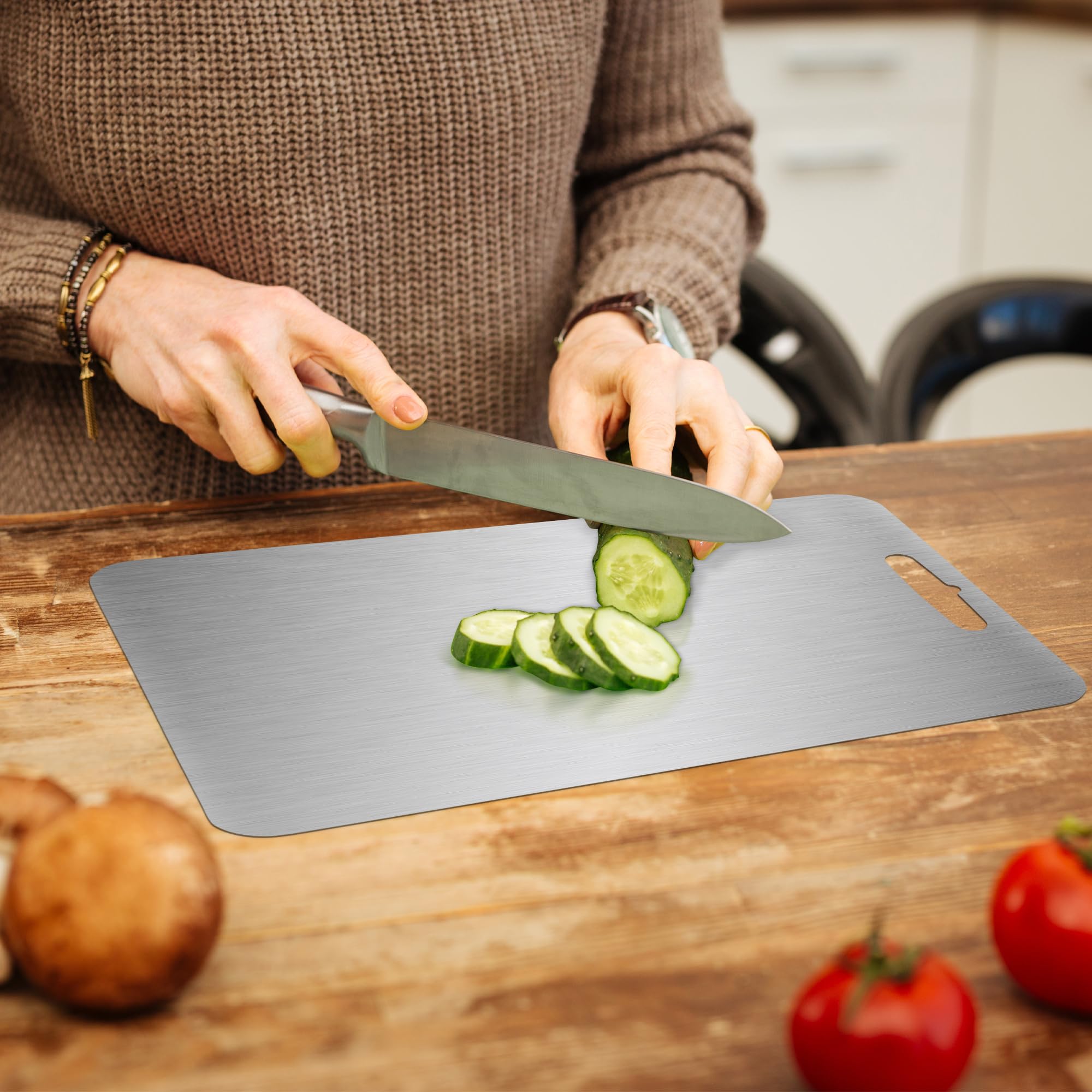 Tabla de cortar de titanio 100% puro, tablas de cortar de titanio de doble cara para cocina, hogar, camping, tabla de cortar flexible con asa, tablas de cortar antideslizantes aptas para lavavajillas