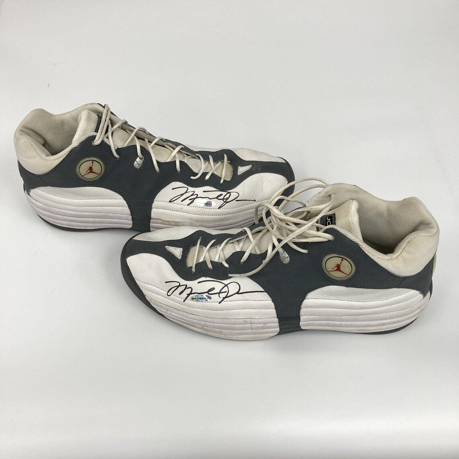 Michael Jordan Dual-Signed Nike Air Jordan Team 1 Sneakers UDA Upper Deck & PSA - Autogra…