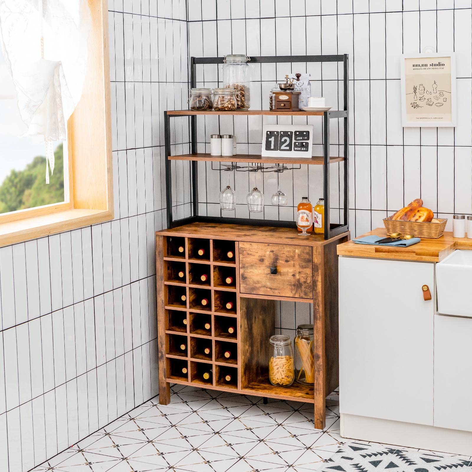 COSTWAY Estantería para Vinos de 4 Niveles, Estante Industrial para Vinos con Botellero para 18 Botellas, Cajón, Soporte para Copa de Vino, Soporte para Microondas para Cocina, Comedor, 78x40x160 cm