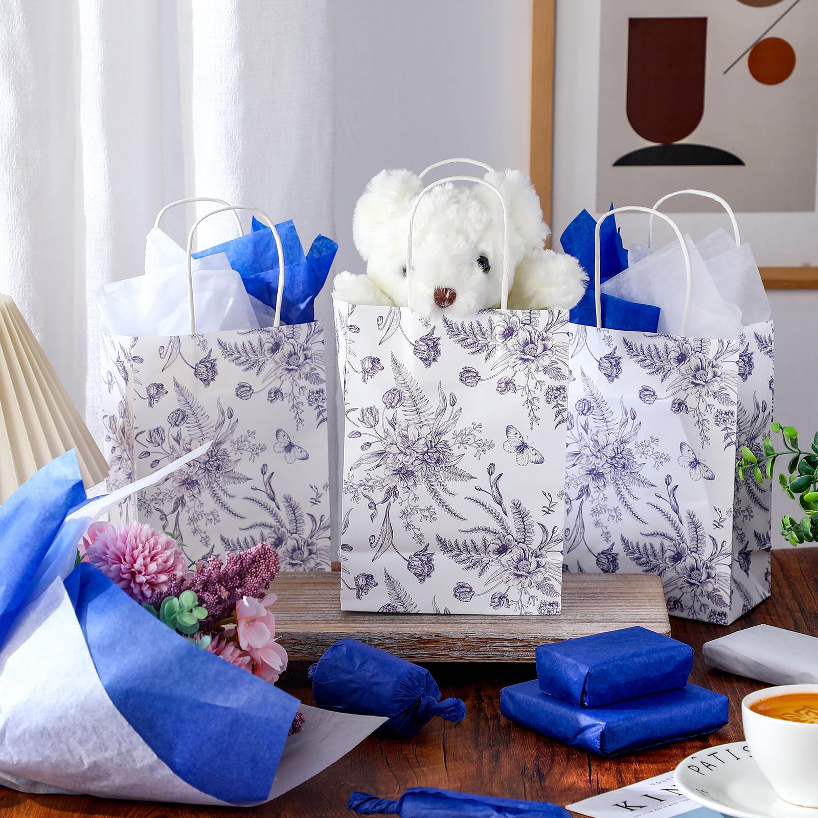 50 Set Floral Paper Gift Bags With Tissue Paper - Blue & White Chinoiserie Design