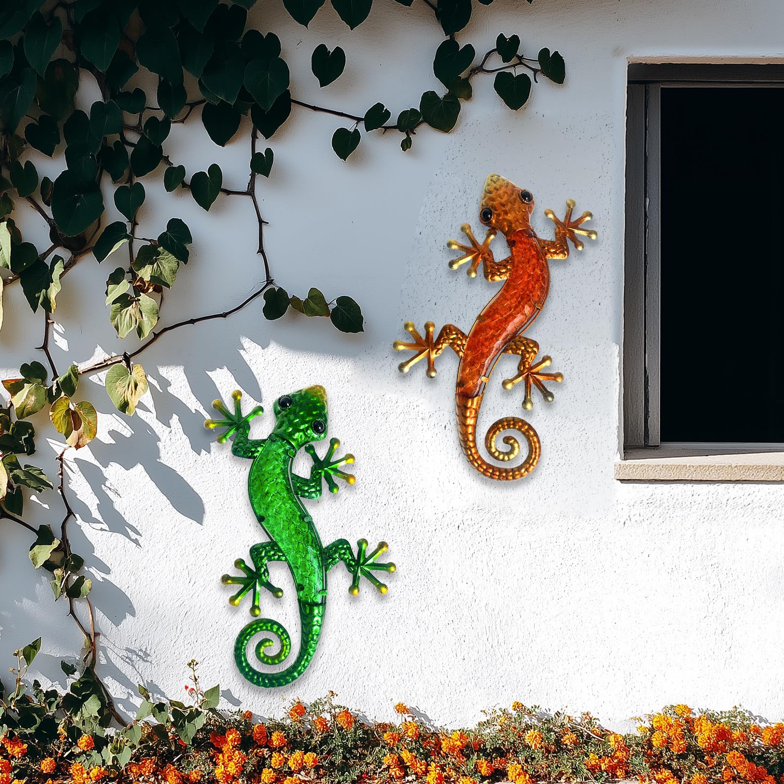 HONGLAND Gecko Ornaments Outdoor Metal Gecko Wall Art- 15 Inch Lizard Outdoor Decor Hanging Glass Sculpture - Image 4