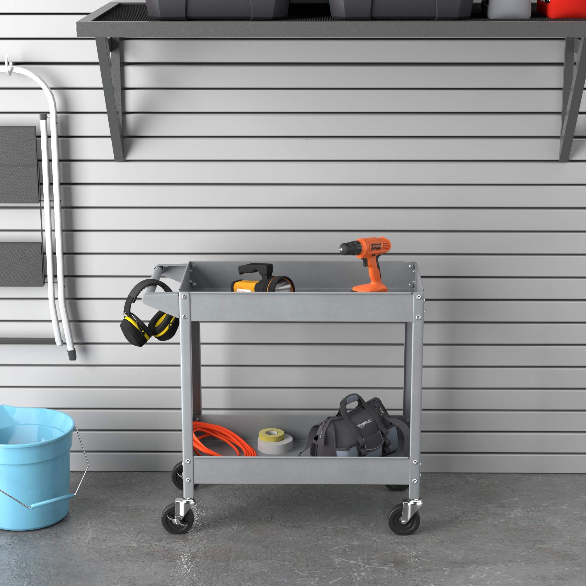 Amazon Basics - Carrello multiuso, in acciaio, 2 ripiani a vaschetta, portata 181 kg, grigio