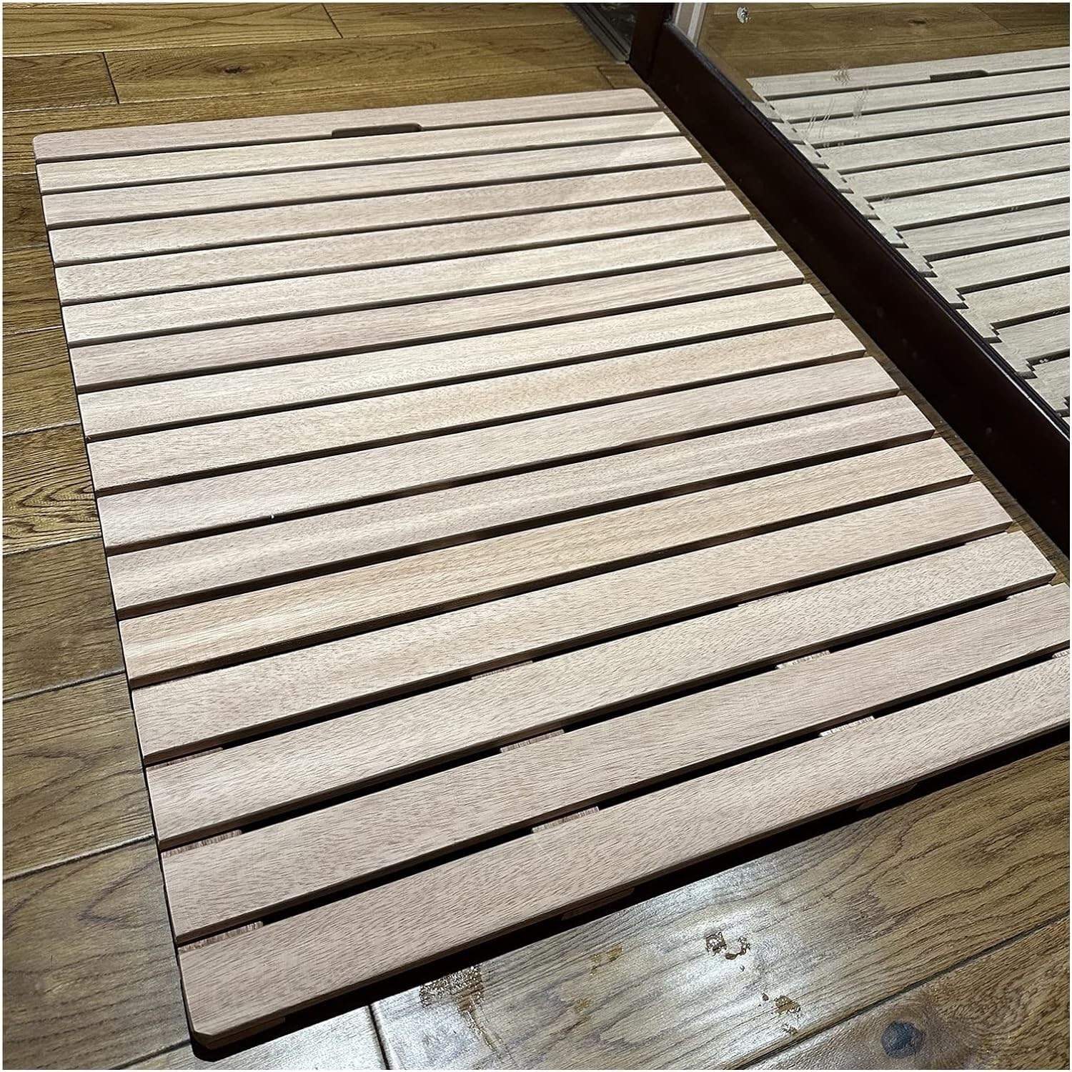 QYMYOZ Natural Wooden Shower Bath Mat, Hollow Spliced Drainage Board, Kitchen Sauna Seamless Flooring, Custom Size (Colour: Wooden, Size: 100x100cm)(70x90cm)