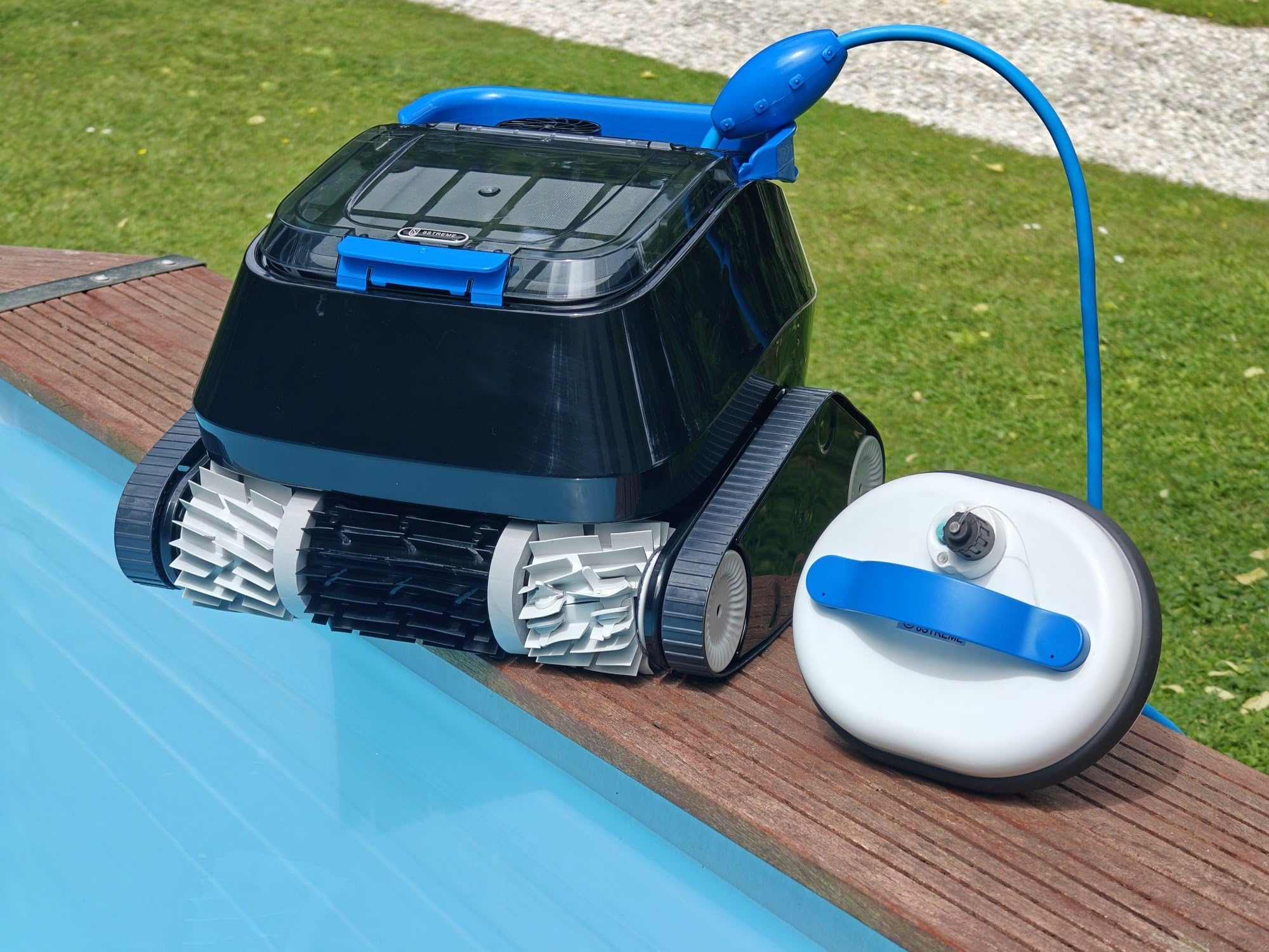 8STREME Robot Piscine sans Fil extérieur à la Piscine 7311-M | Brosses Mixtes PVC + Mousse| avec Batterie Flottante et Chargeur | Jusqu'à 120 Minutes | pour Piscines jusqu'à 10x5m
