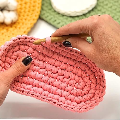 Miniatura 9 de Hilo de camiseta  0.197-0.276 in  Cinta de punto para ganchillo, tejido, macramé, manualidades  328.1 ft  110 yardas  Hilo de algodón Fettuccini