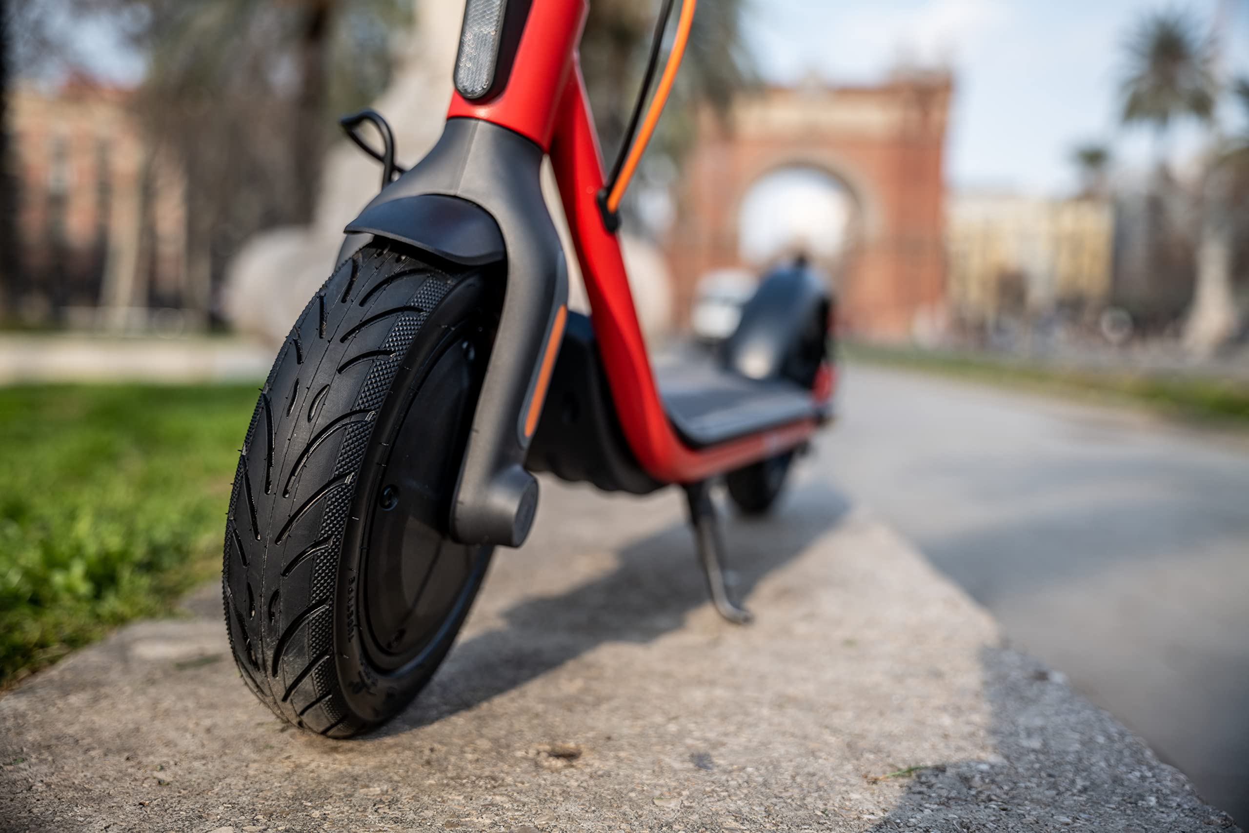 Segway-Ninebot D38D, Elektryczna Hulajnoga dla Dorosłych, maks. 20 km/h, 38 km zasięgu