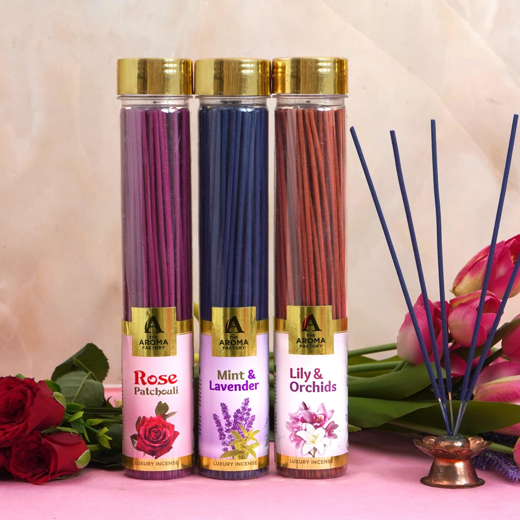 The Aroma Factory Varillas de incienso orgánico (hierbas Agarbatti para difuminar, limpiar) 0% carbón, 0% azufre, 3 botellas de 100 g (pachulí rosa, menta, lavanda, lirio y orquídea)