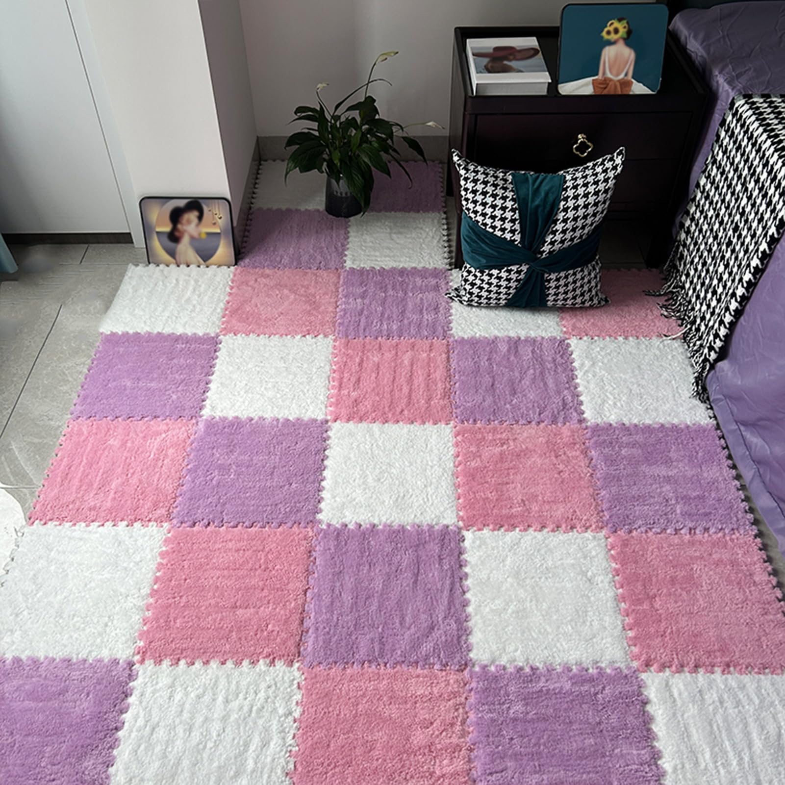 60 Piezas De Tapetes De Espuma Esponjosa, Tapetes De Juego con Borde, Cuadrados De Tapete De Juego Entrelazados, Losetas De Alfombra De Rompecabezas De Felpa, 1 X 1 Pie (Blanco+Púrpura+Rosa 0,23 Pulg