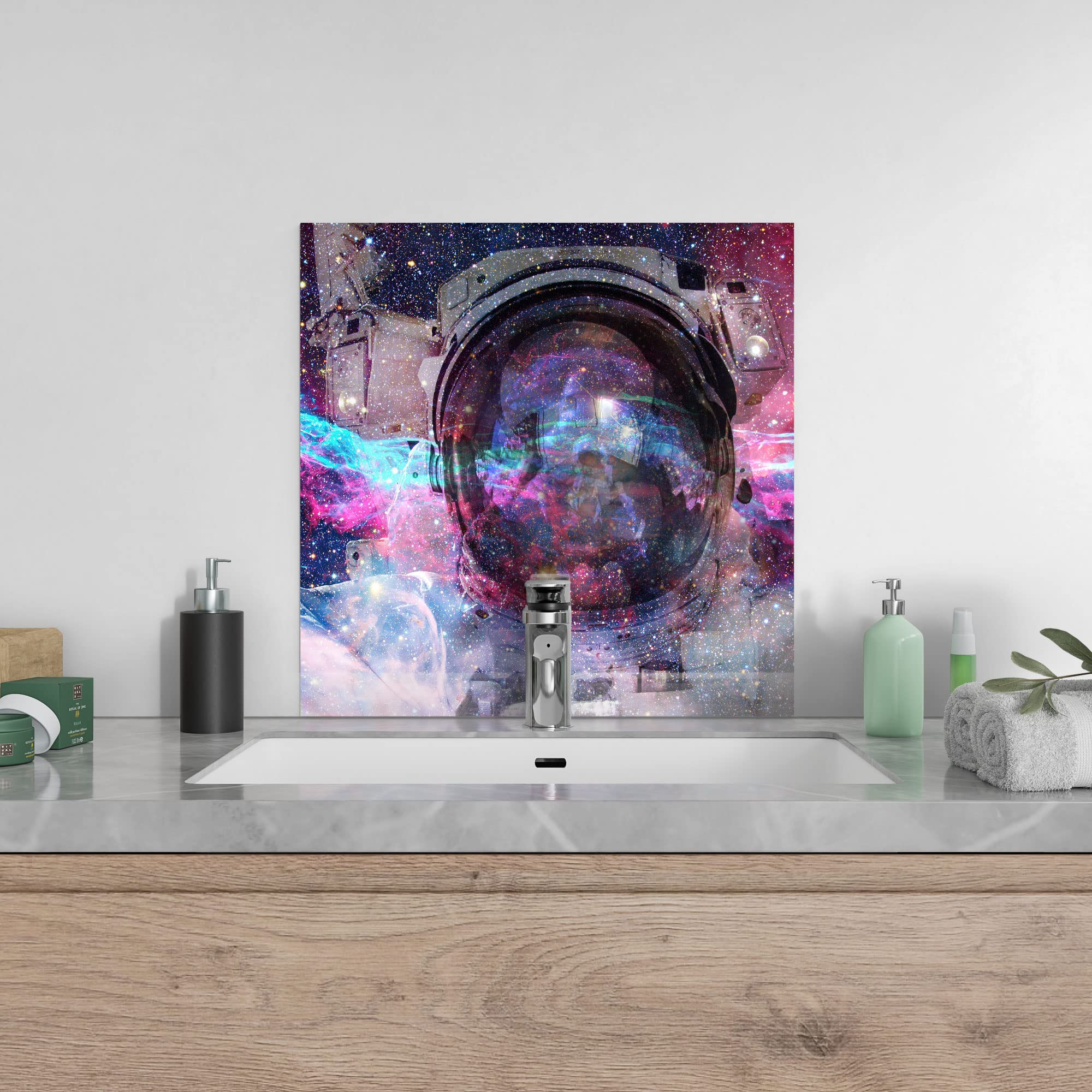 DEQORI Tylna ścianka kuchenna, szkło, motyw NASA astronauty w mgle, 60 x 60 cm, tylna ścianka do łazienki lub kuchenki, osłona przed pryskaniem, do kuchni i łazienki, nowoczesna dekoracja na kafelki