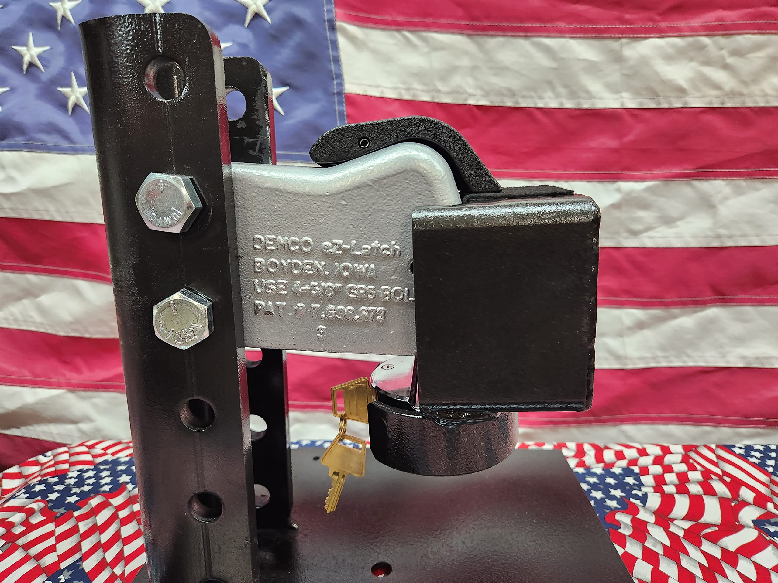 DEMCO Style EZ-Latch Coupler Lock, FITS 2 5/16