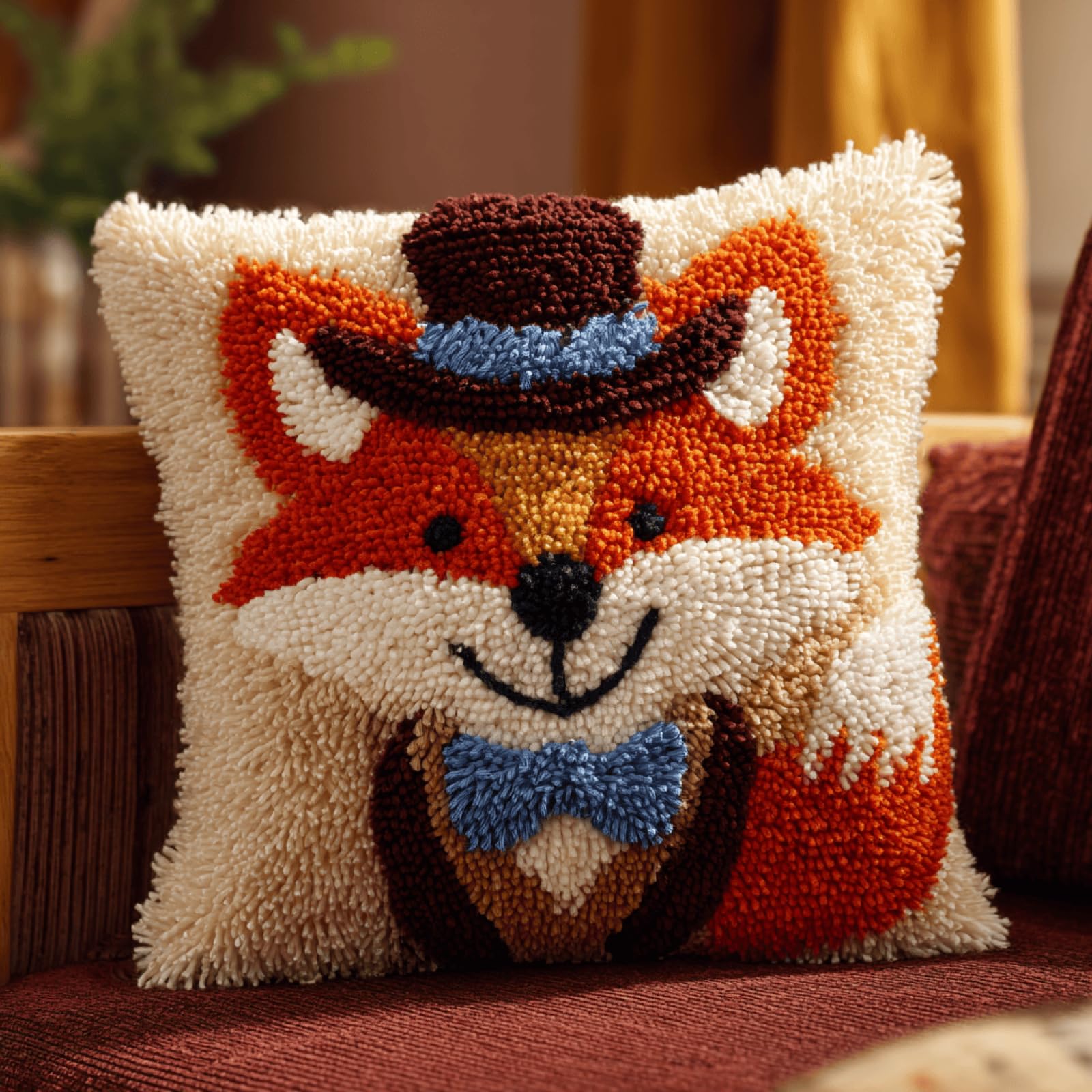 kitphoenix Latch Hook Cushion Kit with Pre-Cut Yarn,Printed Canvas,Crochet Hook and Instructions,Animal Fox,DIY Cushion Making Craft Kit 43x43 cm for Beginners,Adults,Home Decoration