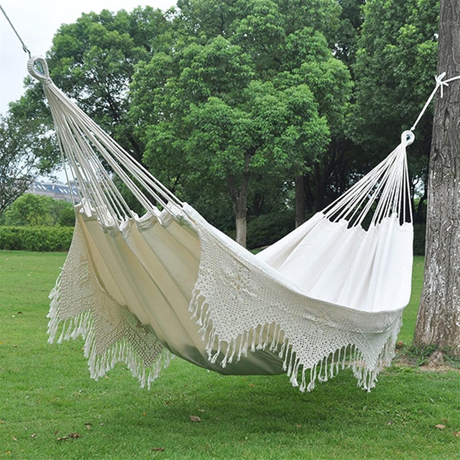 Trapeze Tassel Lace Swing Hammock White Nordic Leisure Outdoor Portable Swing Hanging Chair Camping Indoor and Outdoor Garden Hammock Swing Swings