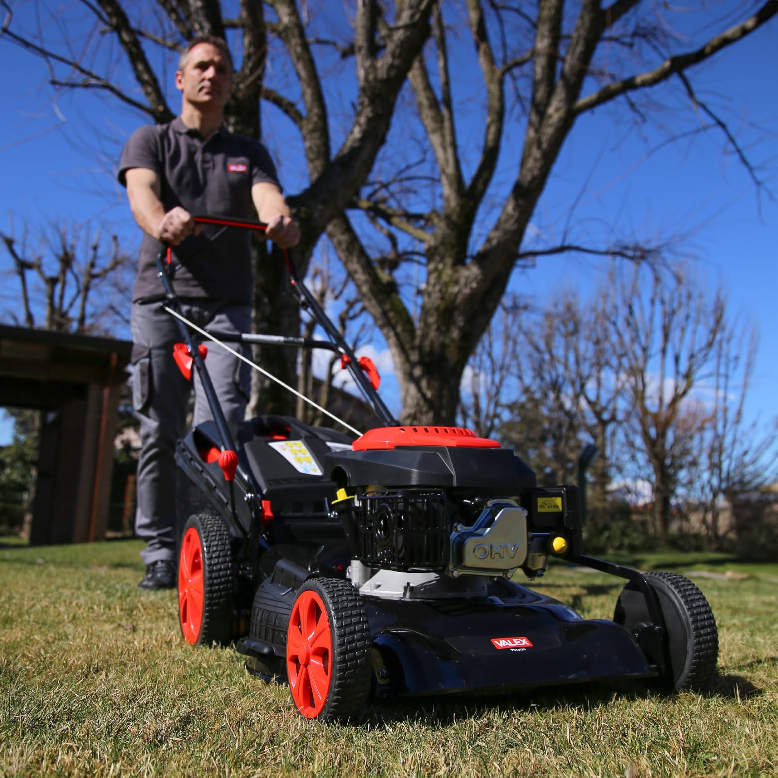 Valex TST5136 Tagliaerba a Scoppio a Trazione 4 in 1, 146cc 3.5 HP, Taglio Ø50cm, Cesto 60L, Mulching