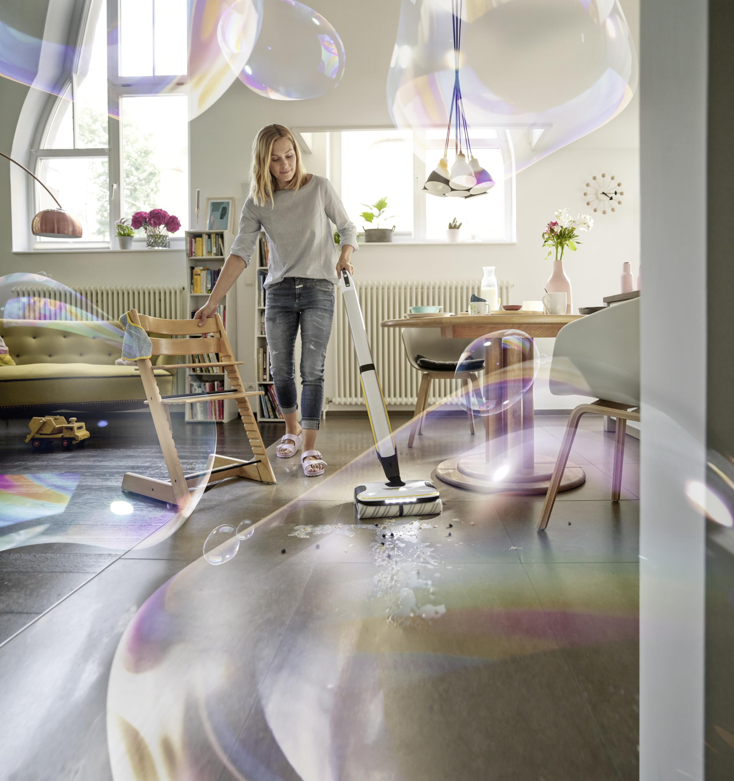 Kärcher Naturalny środek do czyszczenia podłóg RM 538N, wegański, bez silikonów, mikroplastiku, barwników, idealny dla rodzin, właścicieli zwierząt domowych, mocny, do wszystkich szczelnych podłóg