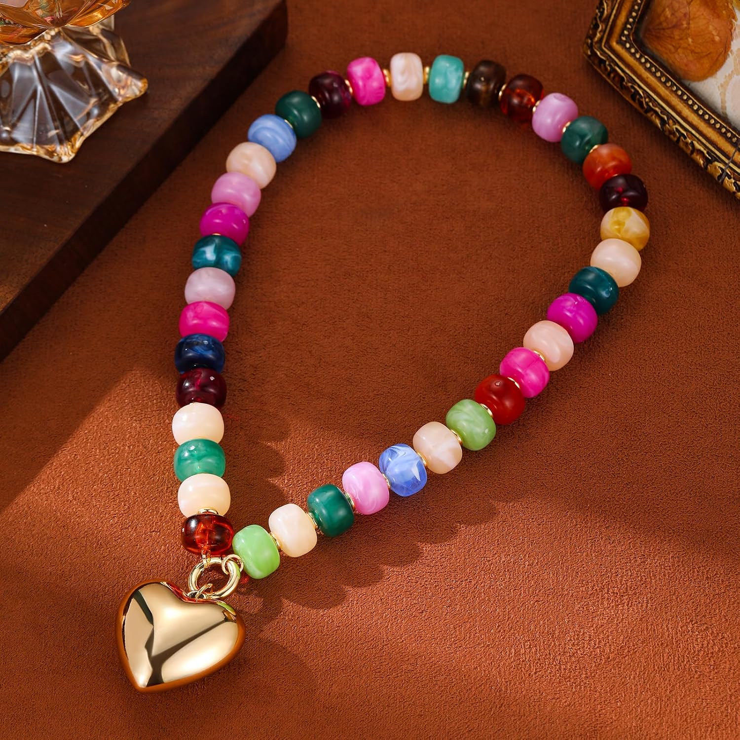 Chunky Heart Necklaces for Women Colorful Resin Beaded Necklaces for Women Gold Puffy Heart Statement Necklace Trendy Acrylic Choker Jewelry Gift