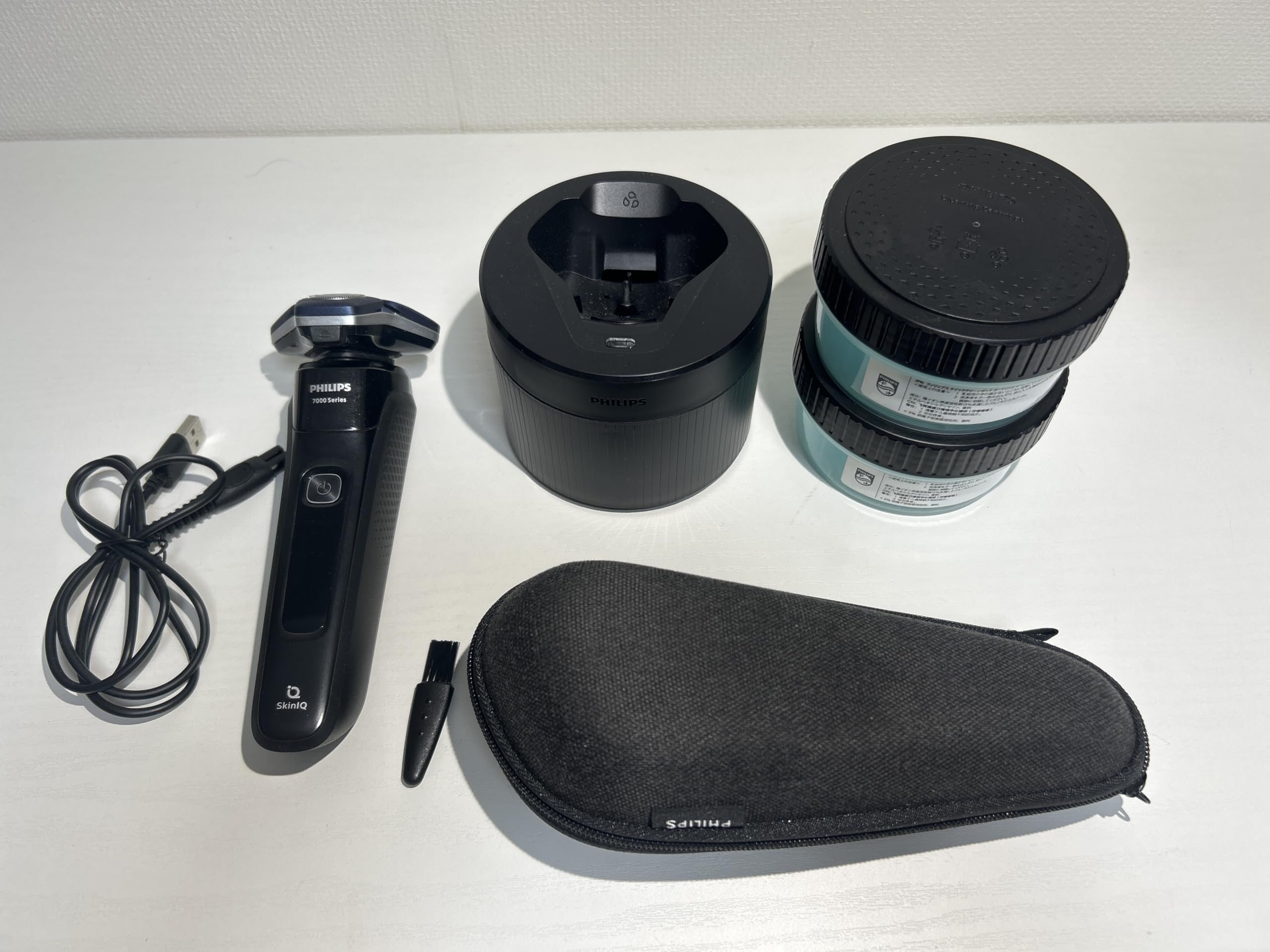 Amazon.co.jp: フィリップス ウェット＆ドライ電気シェーバー S7000