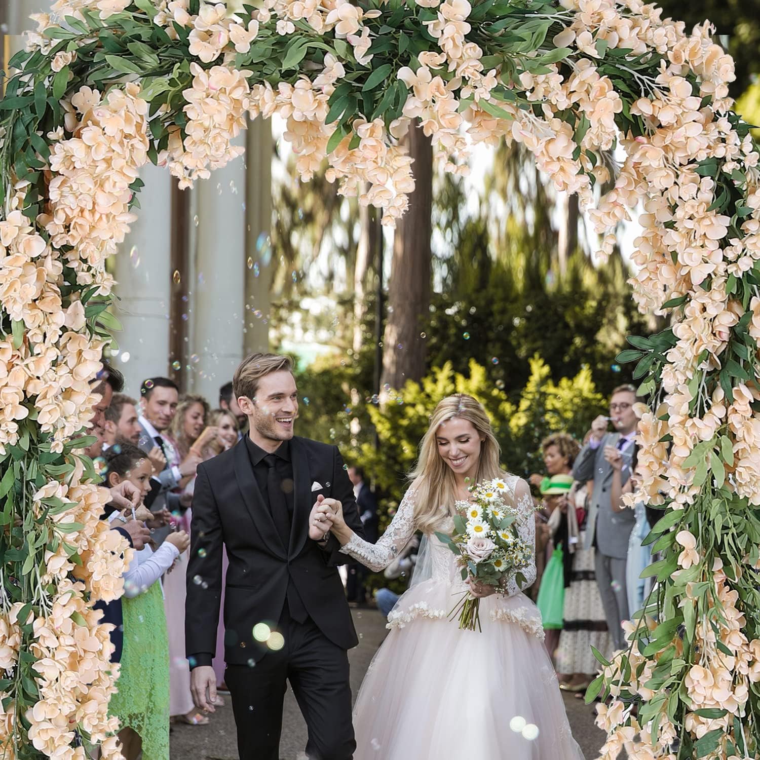 Duovlo 4 Stück 1,8 m/Stück Kunstseide Glyzinie Girlande hängende Blumenrebe für Zuhause Outdoor Garten Zeremonie Hochzeit Bogen Blumendekoration (Champagner)