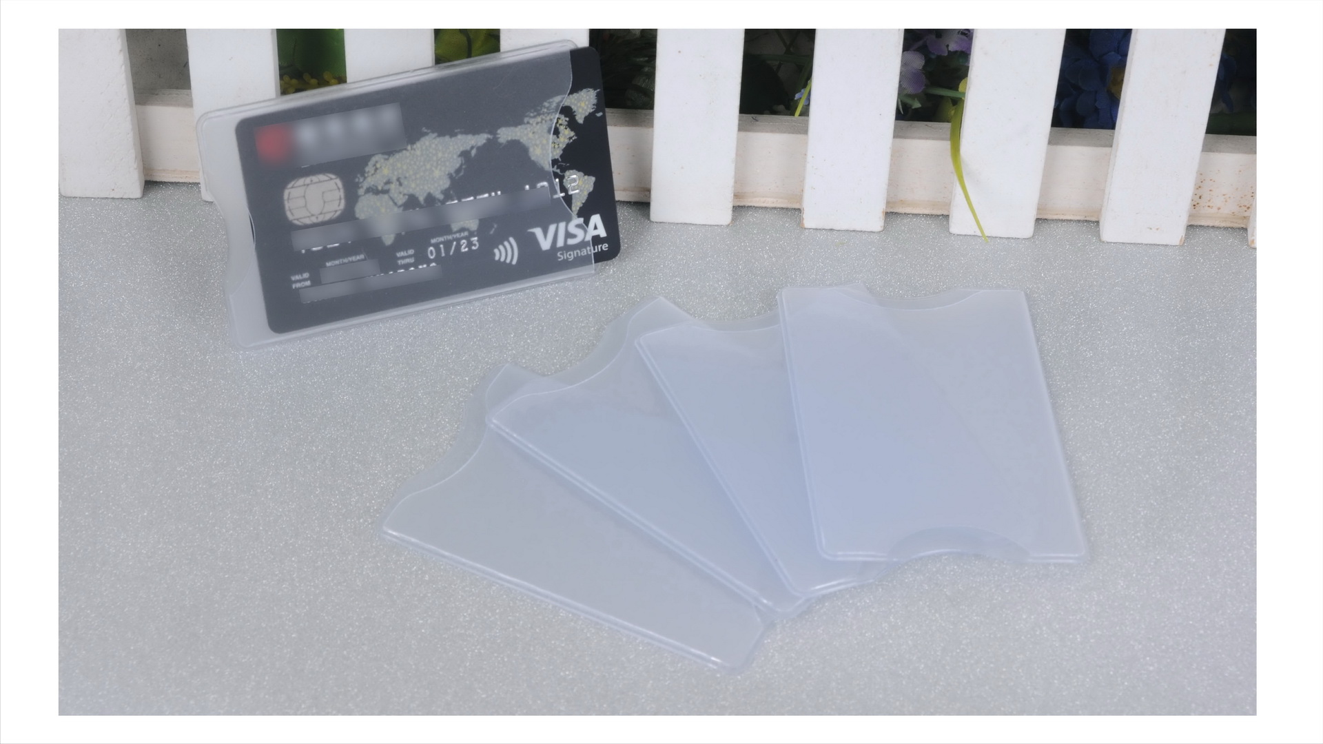 Amazon.com : Garfoniex 5 Pack Clear Card Holder,16 Mil Sturdy and