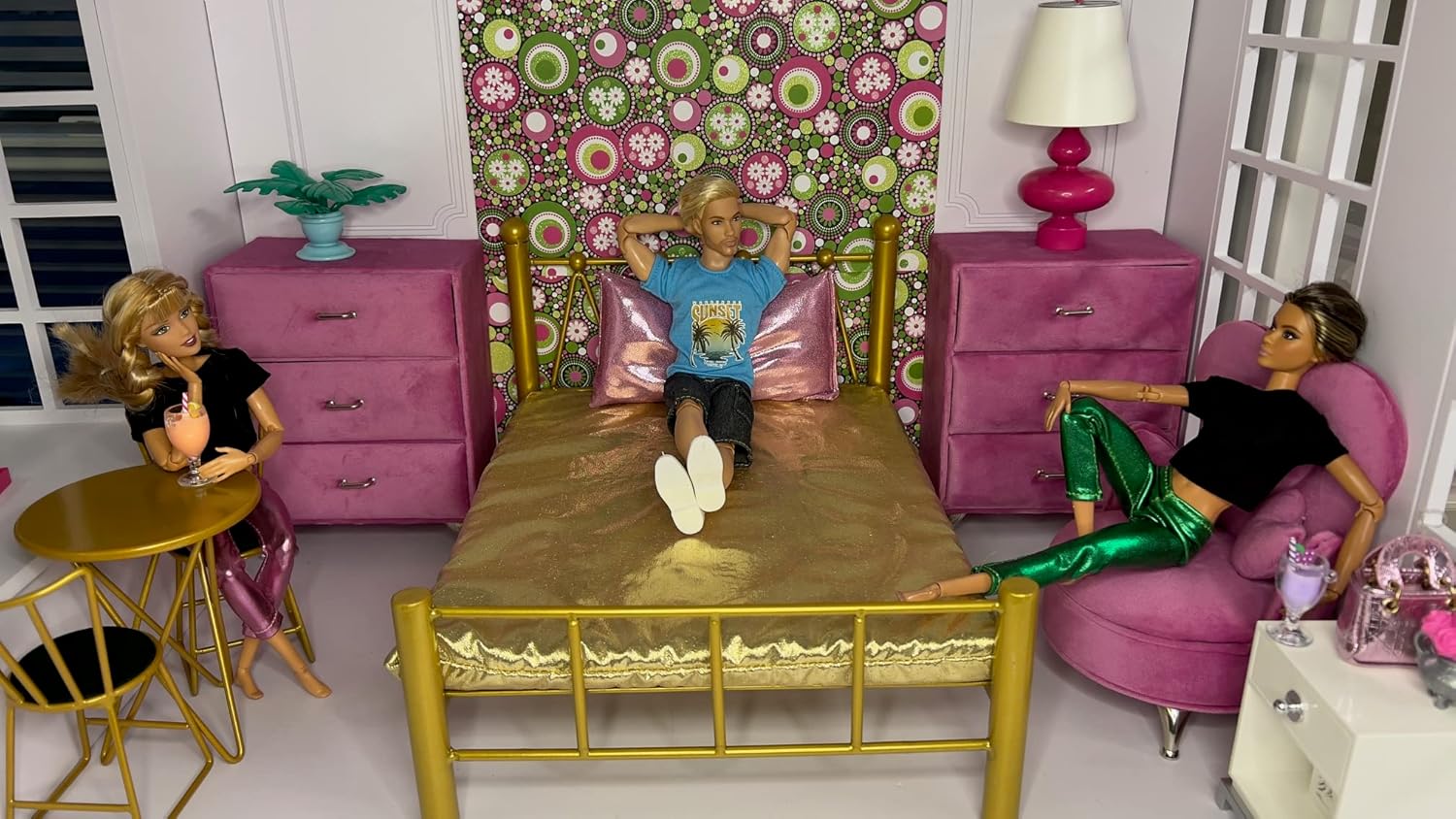 Eledoll 1:6 Dollhouse Furniture Pink Velvet Dresser 3-Drawer Clothes Storage for 12" Fashion Doll 1/6 Scale Collectible Miniatures Storage