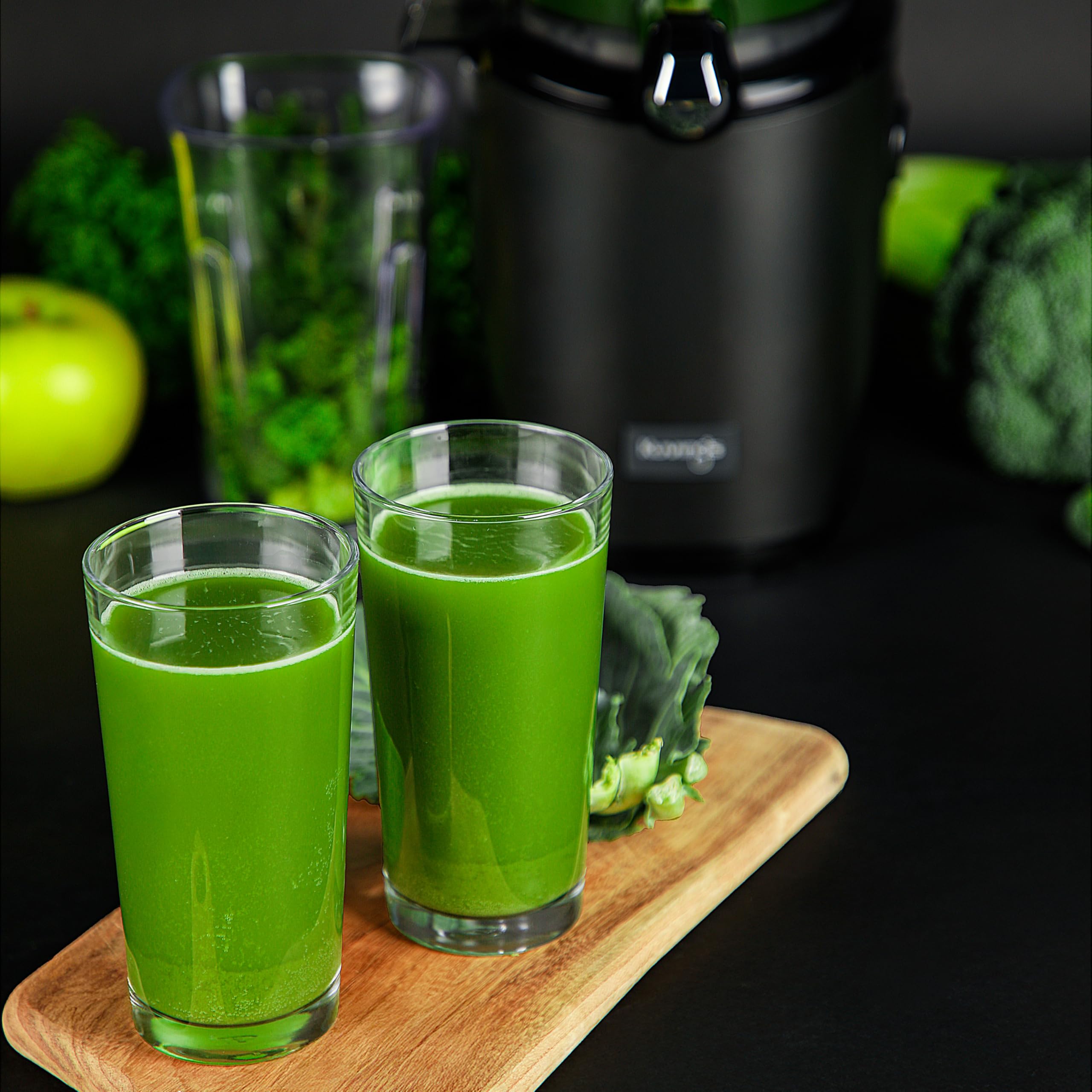 Kuvings Extracteur de jus AUTO8 Découpe automatique fruits légumes entiers Panier 2L Noir