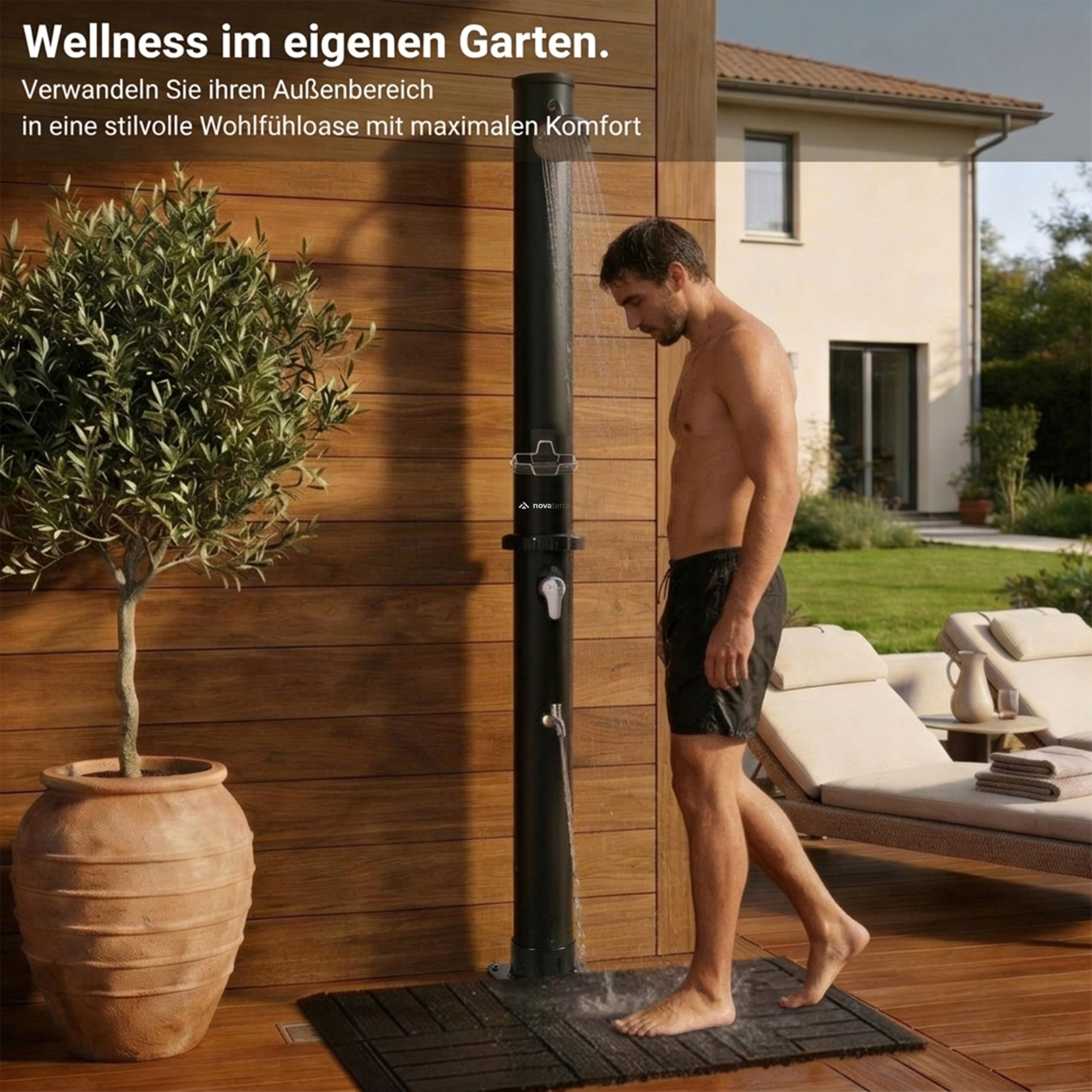 novaterra® Solardusche schwarz mit 35L Tank - Gartendusche & Campingdusche mit Bodenelement, Regenduschkopf, Fußdusche, Schutzhaube & Ablage, Solardusche Garten, Wassererwärmung bis 60°C