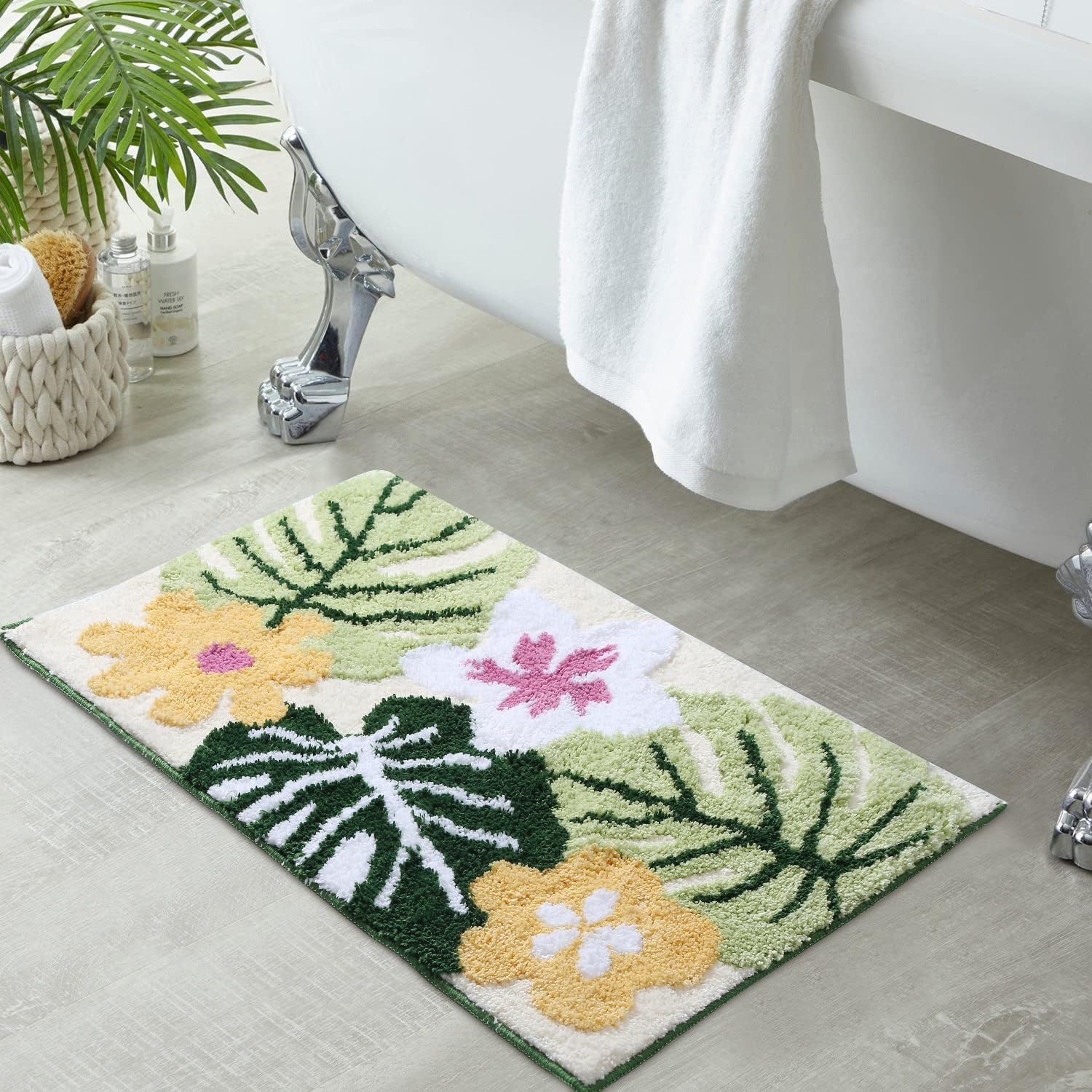 Bath Mats for Bathroom,Cute Green Leaves Non Slip Bathroom Rug, Soft Microfiber Absorbent Machine Washable Entrance Doormat Boho Carpet for Bathroom Floor Tub Shower 20 X 32 Inches