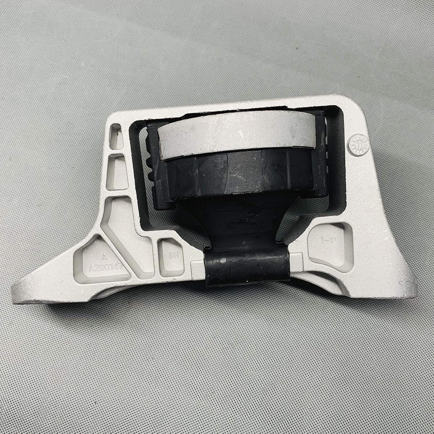 Front Right Engine Motor Mount ADVANCE IGNITION Compatible with 11-13 Mazda 3 Mazda 3 Sport 2.0L A4447 BBM239060A 2011 2012 2013