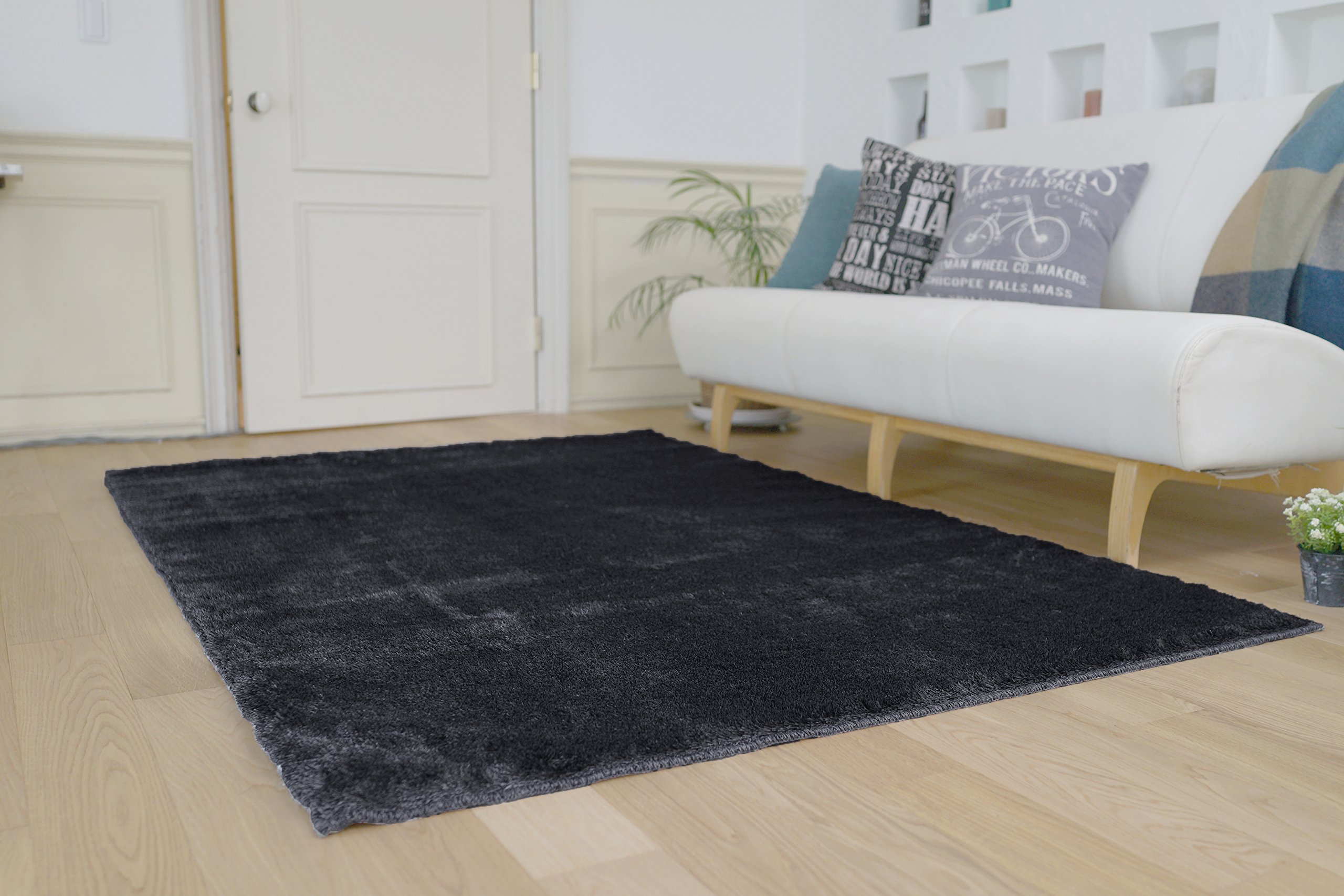 【ージンガ】シャギーラグ　140×200 ブラック　スミノエ　ネオグラス 楽天市場】ネオグラス 約140×200cm（約1.5畳相当）シャギーラグ