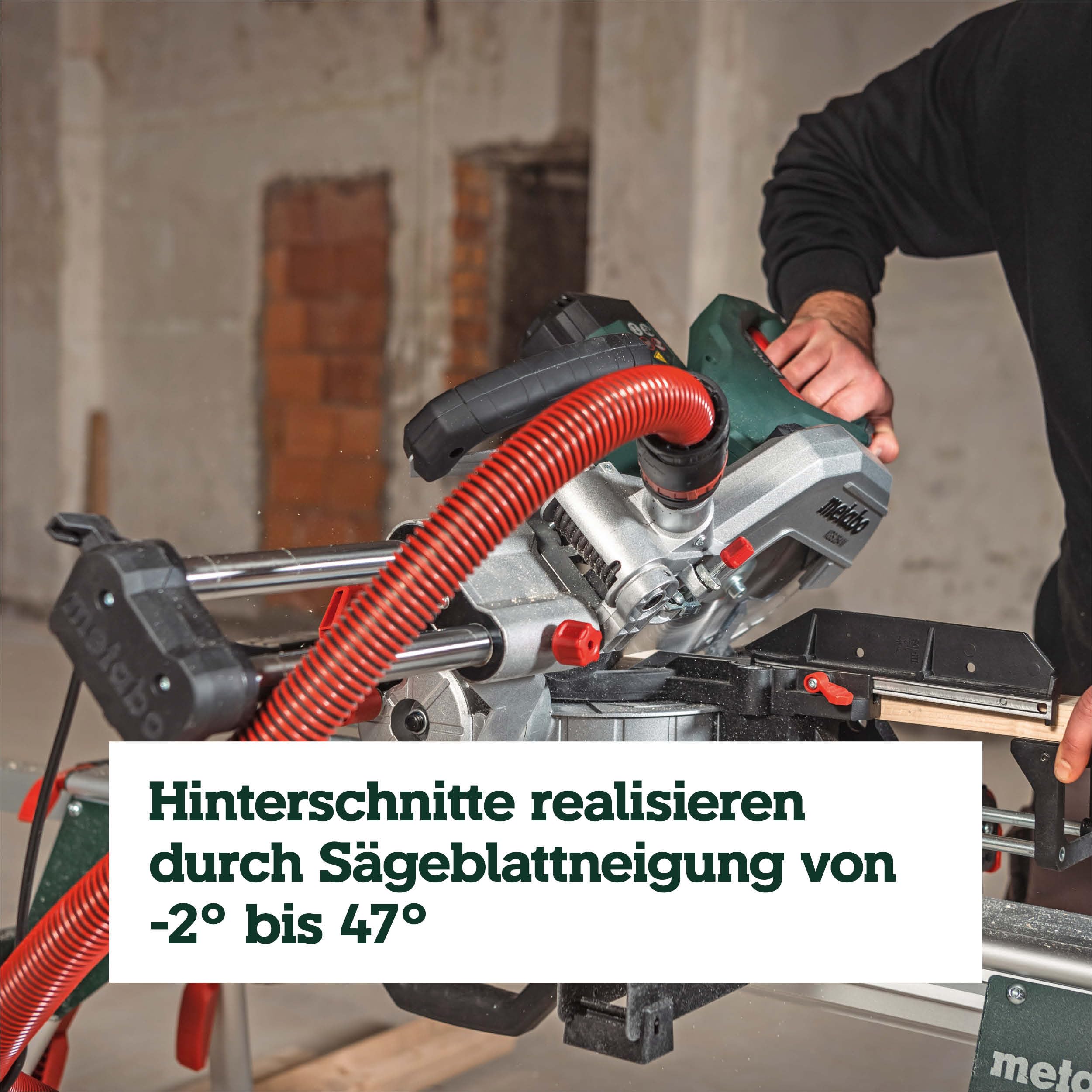 metabo Kapp- und Gehrungssäge KGS 254 M, Zugfunktion, 254 mm Sägeblatt | Präzise LED Schnittlinie PCL, Sanftanlauf, inkl. Sägeblatt Precision Cut Wood, Materialklemme & Spänefangsack