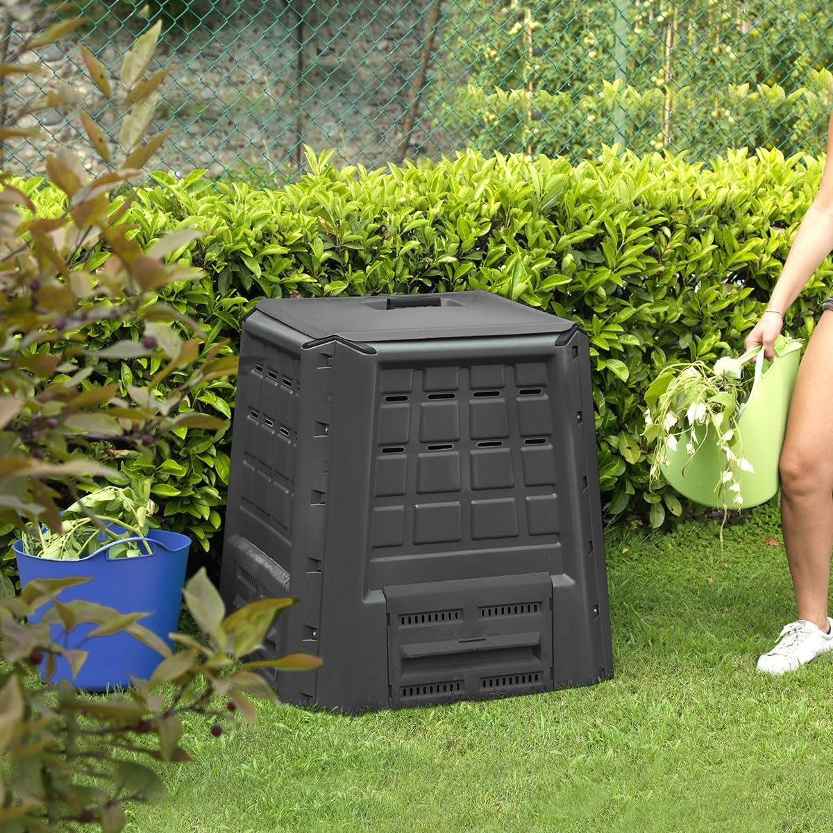 INTEC : Composter da giardino 380 L XXL Antracite. Vassoio per compost in plastica riciclata durevole con ventilazione ottimale per rifiuti. Comodo doppio accesso (coperchio superiore e trappa)
