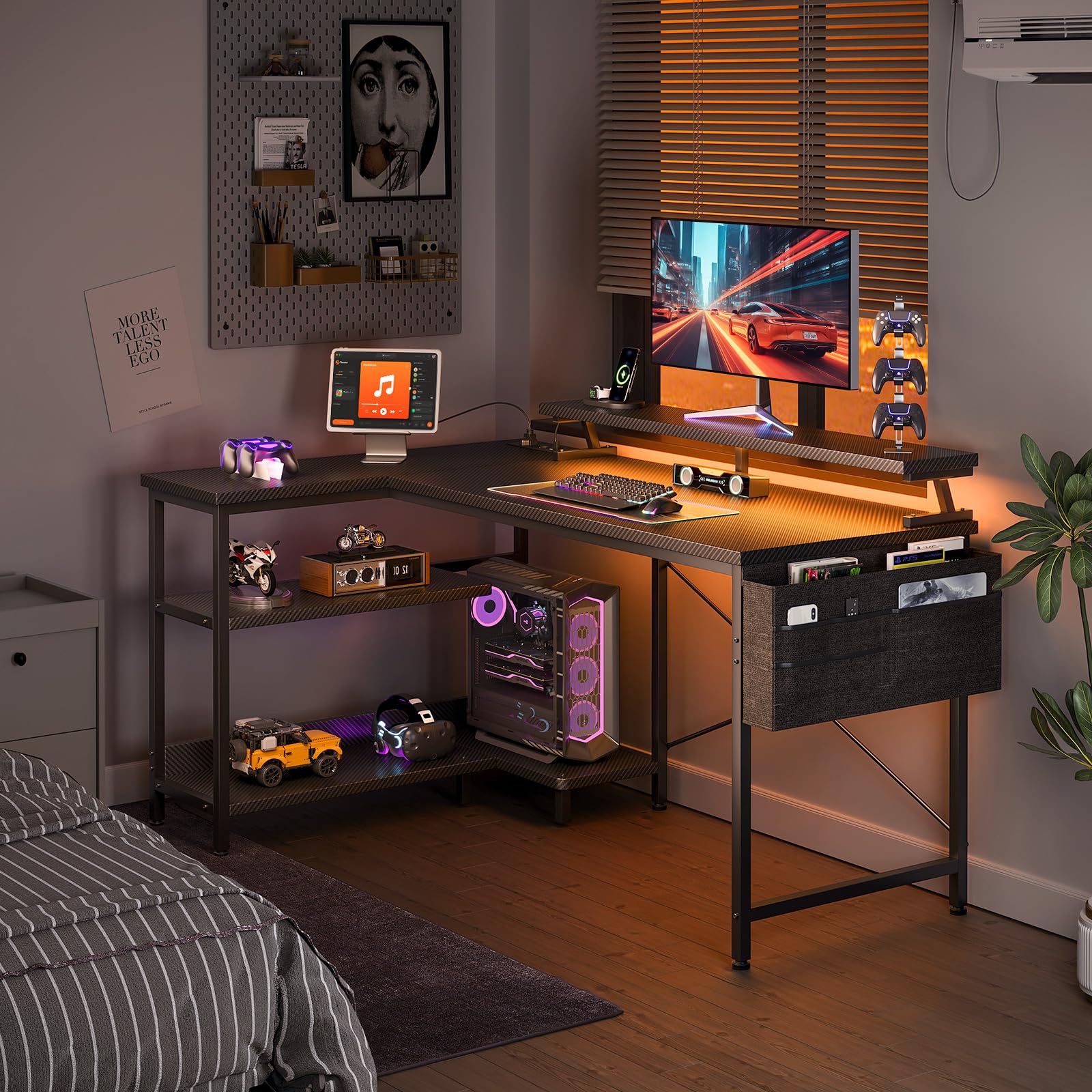 Coleshome Bureau d'angle avec Lumières LED, 120x80cm Bureau Gaming Angle avec Port de Charge USB et Prise de Courant, Bureau Gamer en L pour Domicile, Carbone Noir