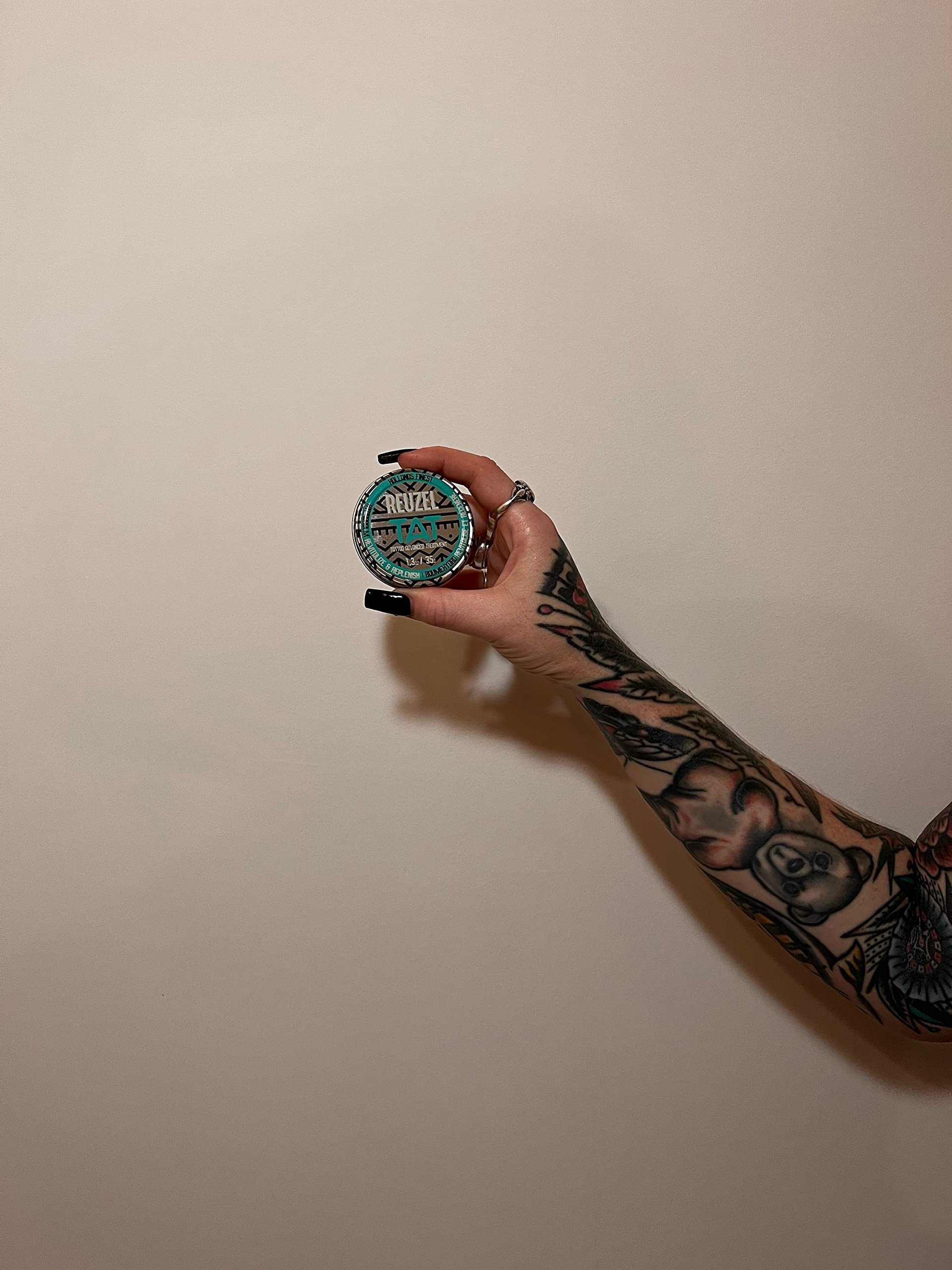 Reuzel Hydrabalm, Enriched with Shea Butter, Brightens Color, Protects Tattoos from Sunlight, Deeply Hydrates Skin - Image 3