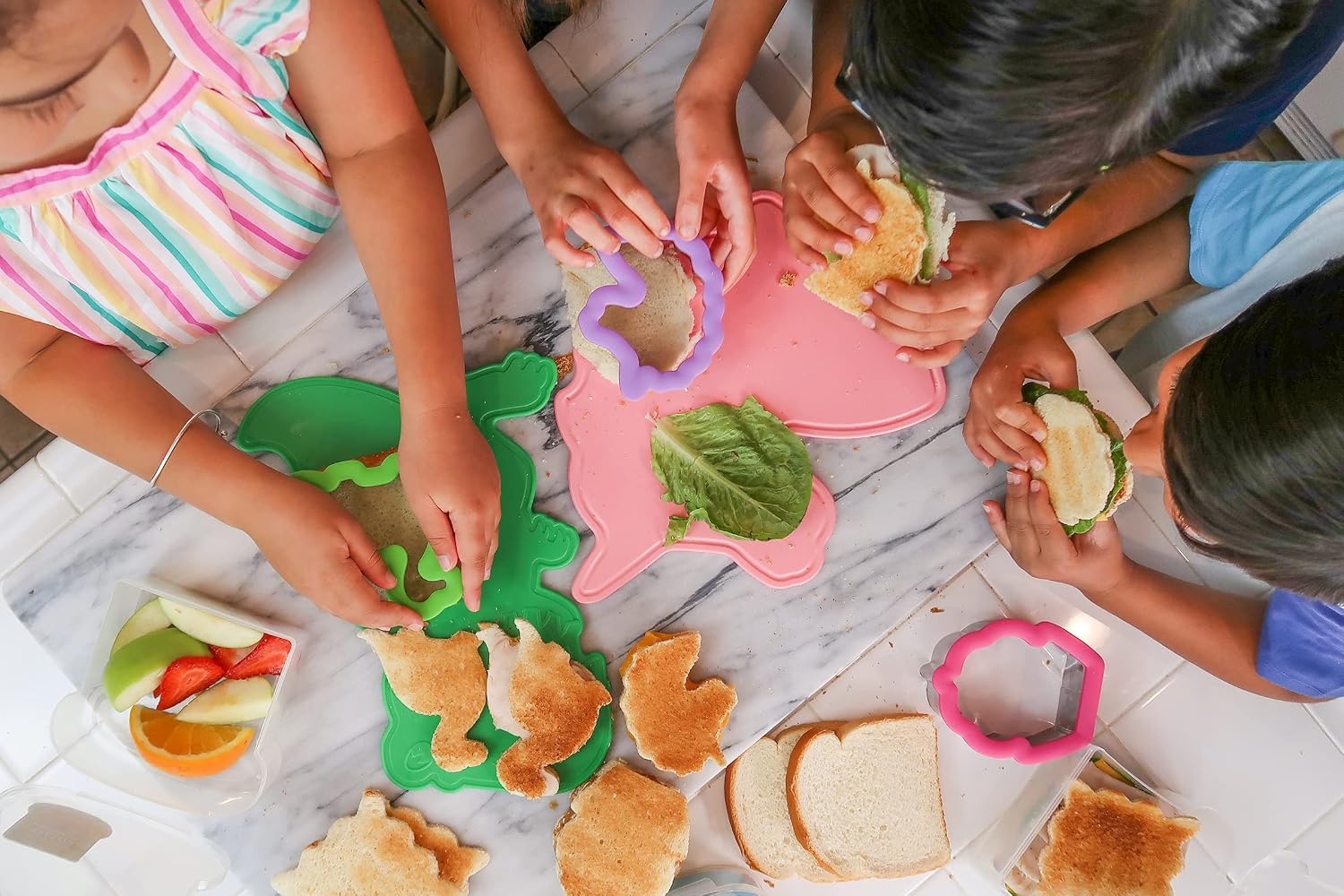 Handstand Kitchen Shaped Sandwich Crust Remover & Container Set - Superhero image 5