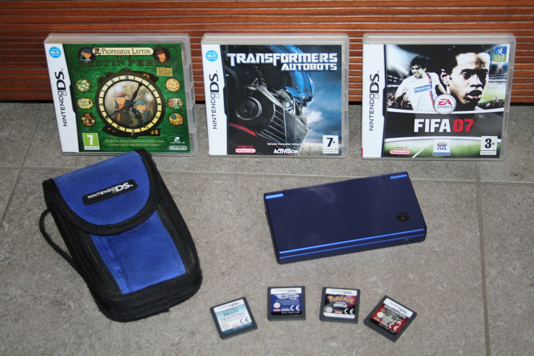 Nintendo DSi - Konsole, metallic blau - [Edizione: Germania