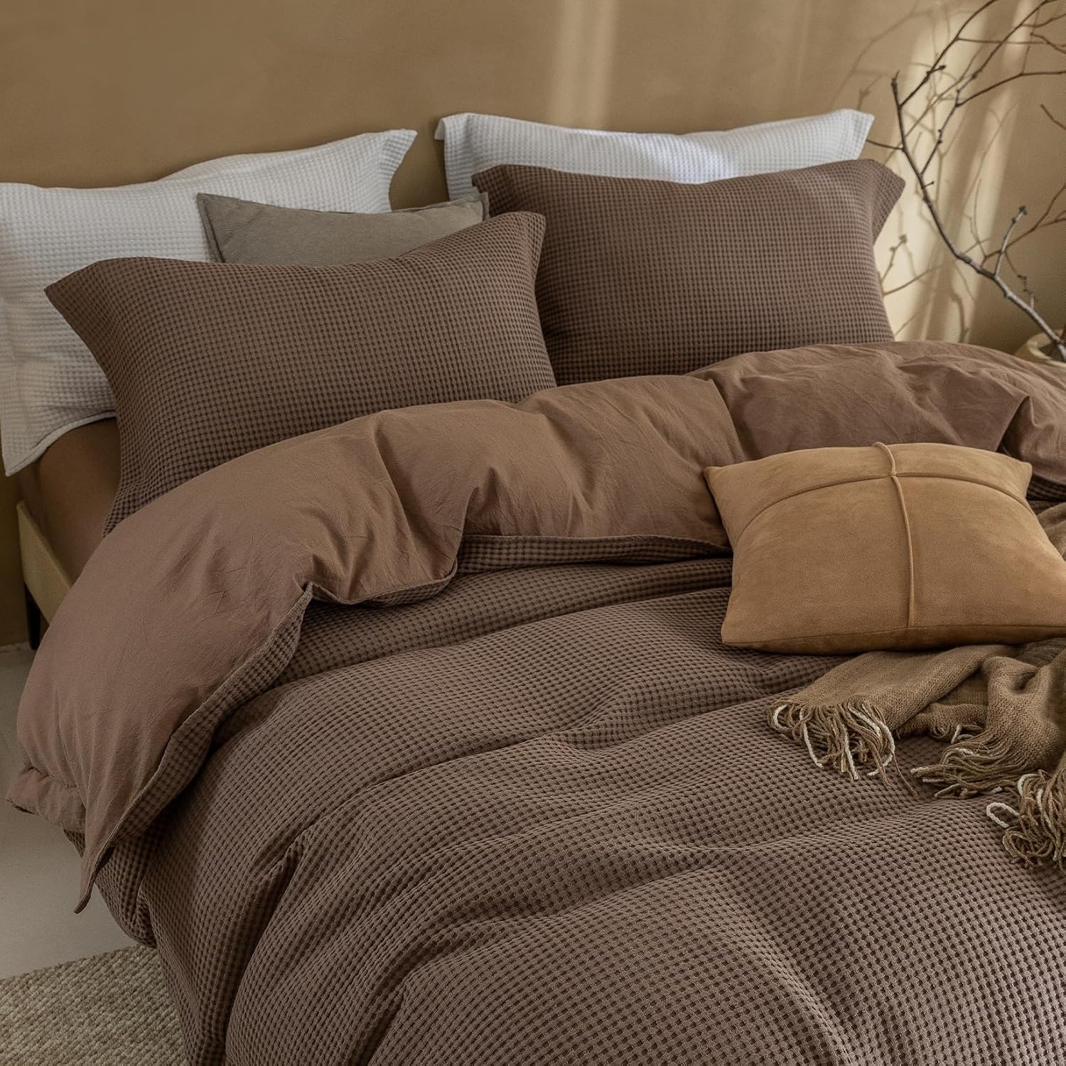 2Pcs Brown Waffle Cotton Pillowcases Standard 26 x 20 | 100% Washed Cotton,Envelope Closure, Premium Drape, Breathable, Soft Texture，waffle weave，hotel quality，OEKO-TEX Certified