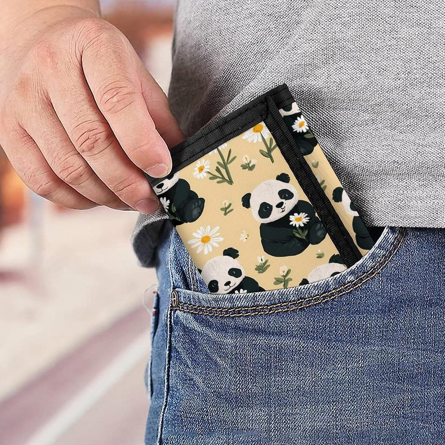 Panda with Daisy Flower Trifold Slim Wallet Front Pocket With Money Clip And ID Credit Card Slots For Travel Work