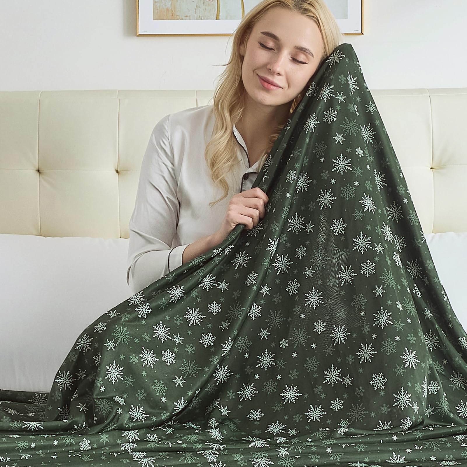 RUMBALUXY Cooling Blanket for Hot Sleepers - Soft & Lightweight Summer Cold Blanket for Night Sweats | Perfect for Bed, Couch, Sofa (Olive green, King 228 x 274cm)