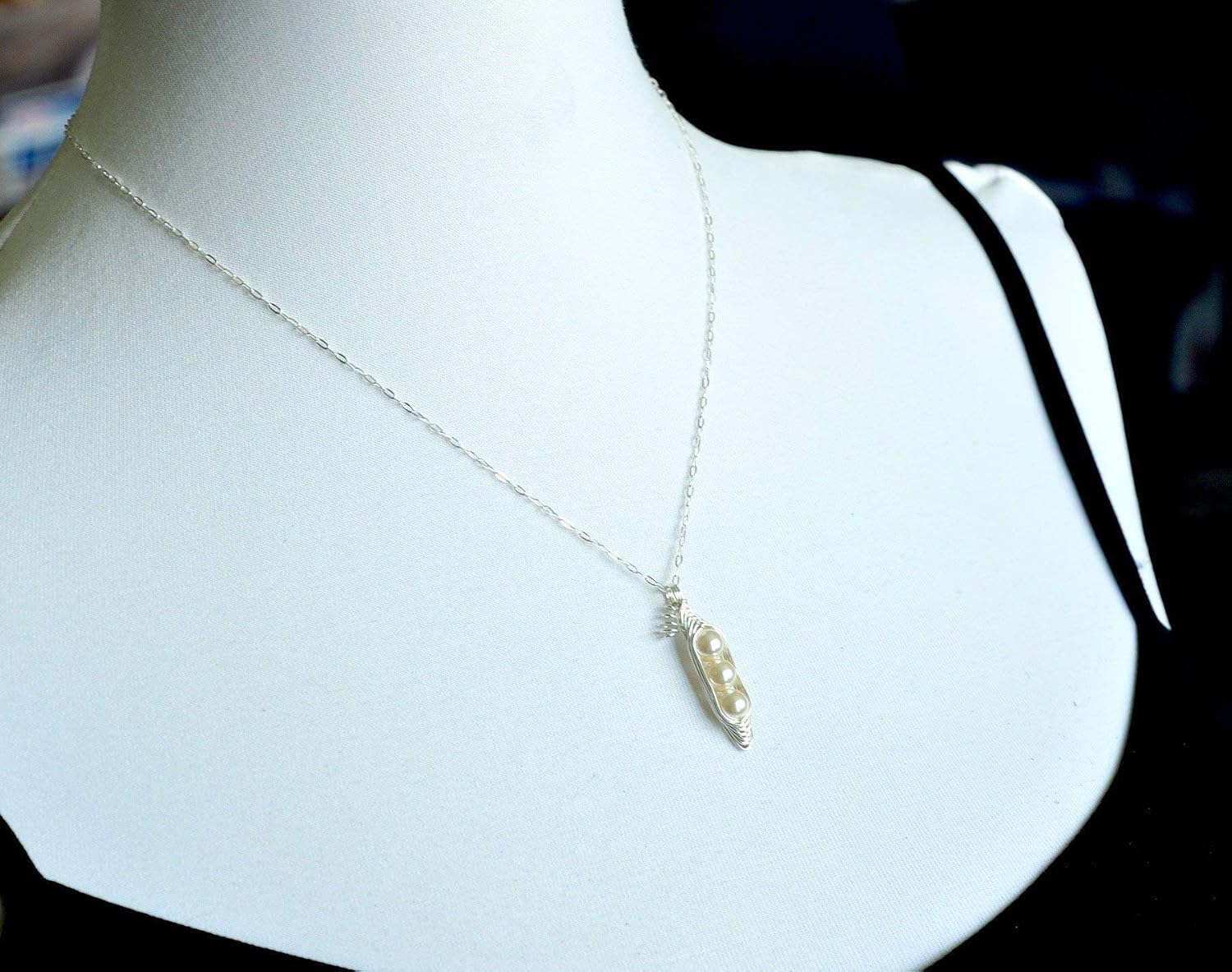 14k gold filled 2 Peas in a pod peapod necklace, Austrian crystal pearls, Gift for Mom, ivory off white