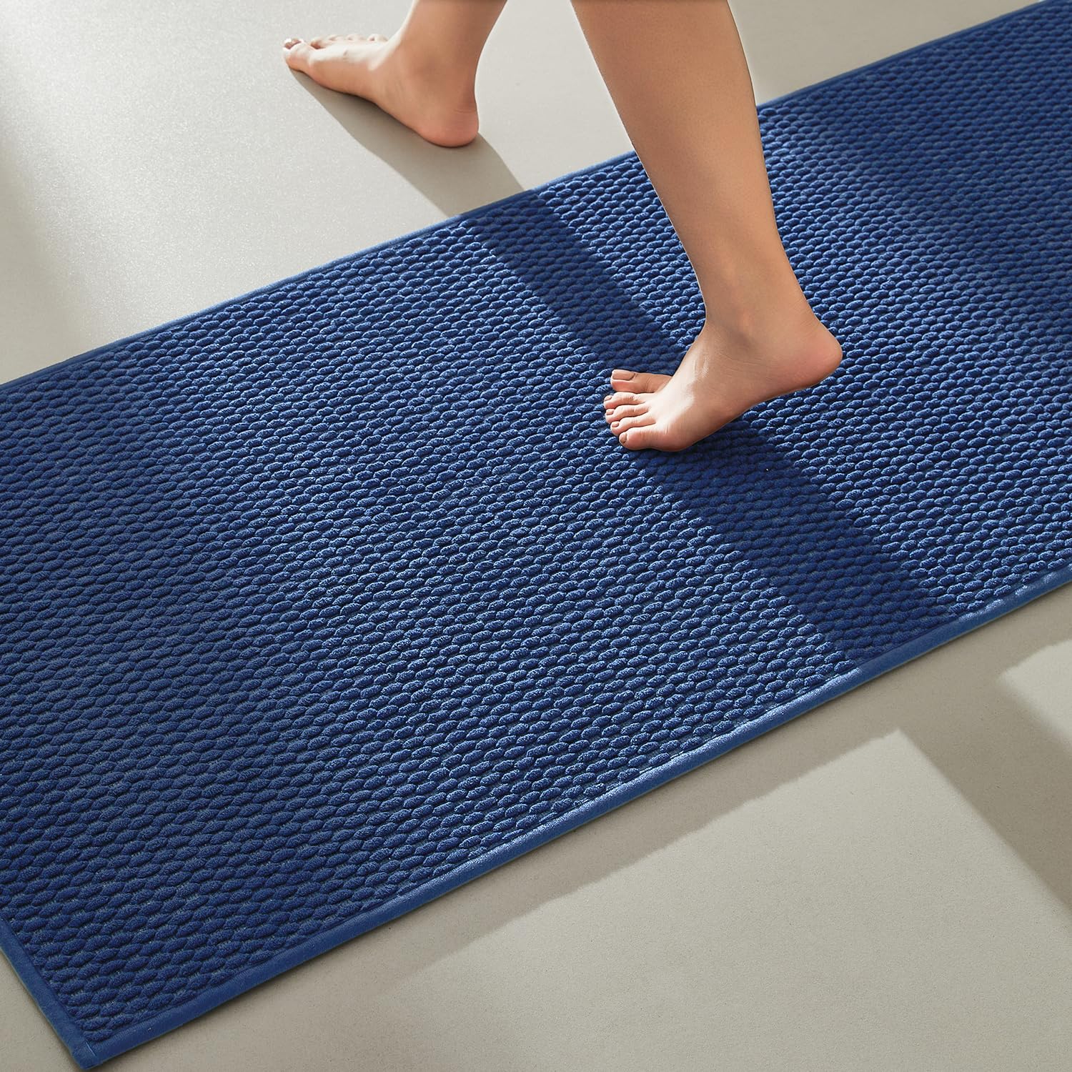 TYUU Bathroom Runner Rugs, Long Bath Mat Runner Washable Thin Quick Dry Low Pile Bathroom Runner Rugs Non Slip, Navy Blue 16"x60"