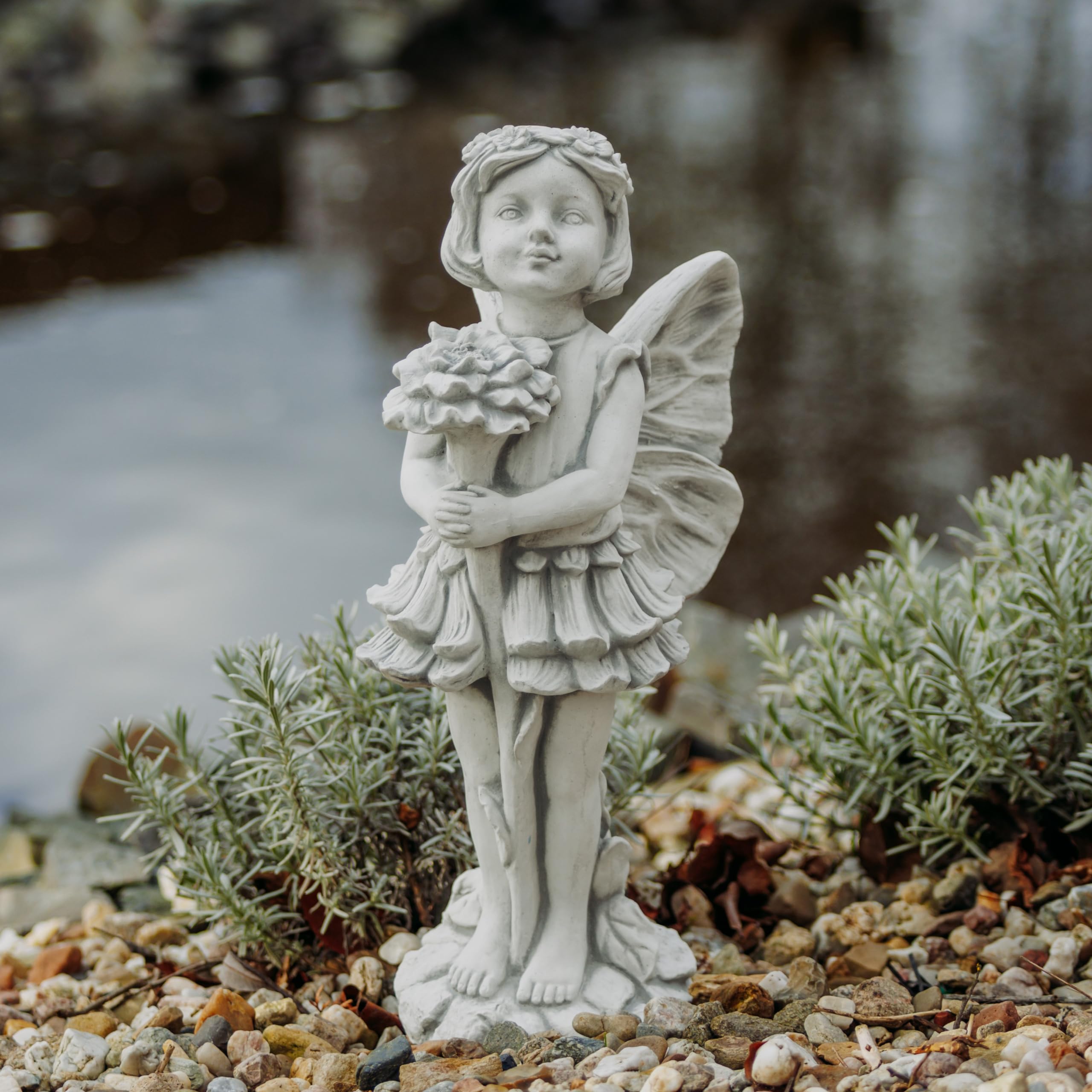 gartendekoparadies.de Bezaubernde Elfe mit Blume, Steinfigur, H. 50 cm, 10 kg, Grau, frostsicher aus Steinguss für Außenbereich