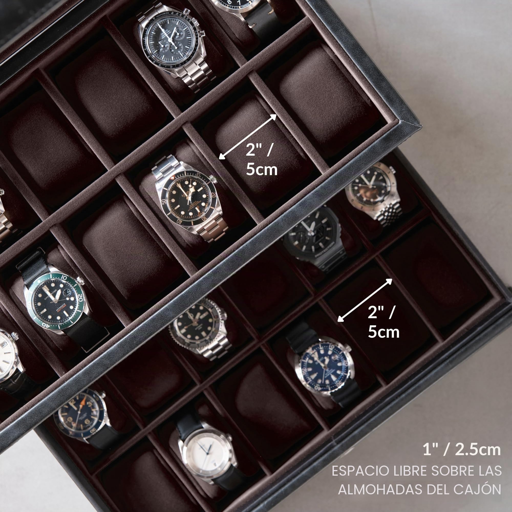TAWBURY Caja de reloj para hombre – Caja de reloj extragrande con 24 ranuras y pantalla de cristal auténtico, cajón extraíble y cojín de 5 cm de ancho para relojes grandes (negro/antracita)