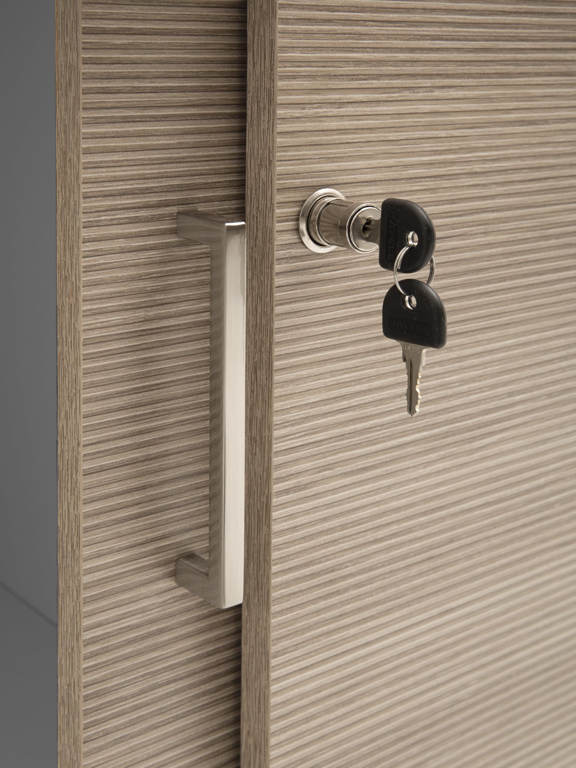 Schildmeyer Aktenschrank Metz 702093, abschließbar, anthrazit/Canello Eiche Dekor, 80 x 38,2 x 113,4 cm