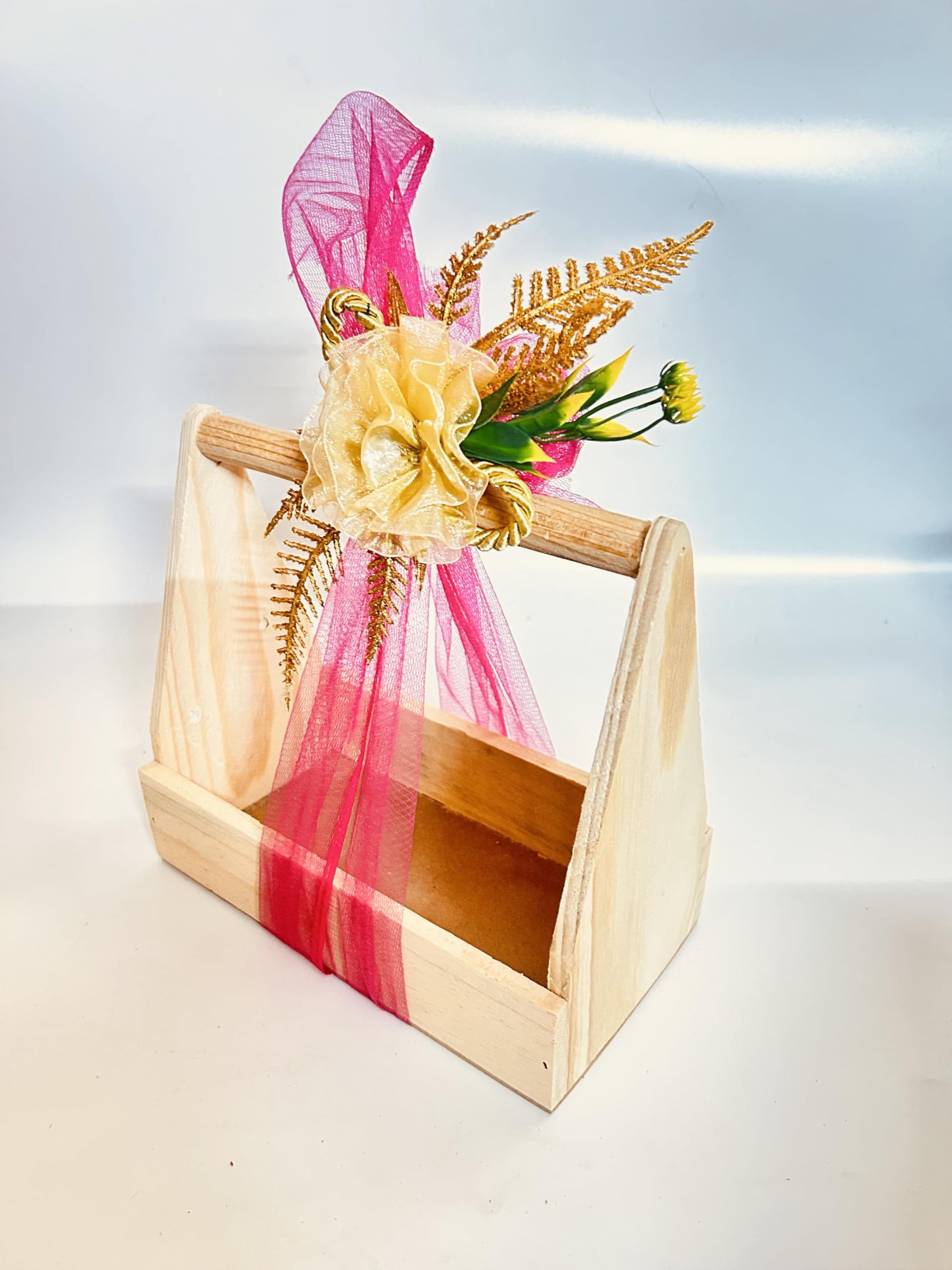 Vayu Art & Crafts Wooden 2-Jar Space Gift Hamper – Rustic Pinewood Basket with Net Decoration and Flowers, Empty Packaging for Gourmet Treats & Special Occasions (10x20x17 cm)
