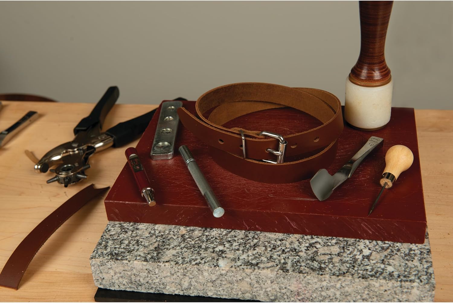 Weaver Leather Scratch Awl with Wooden Handle